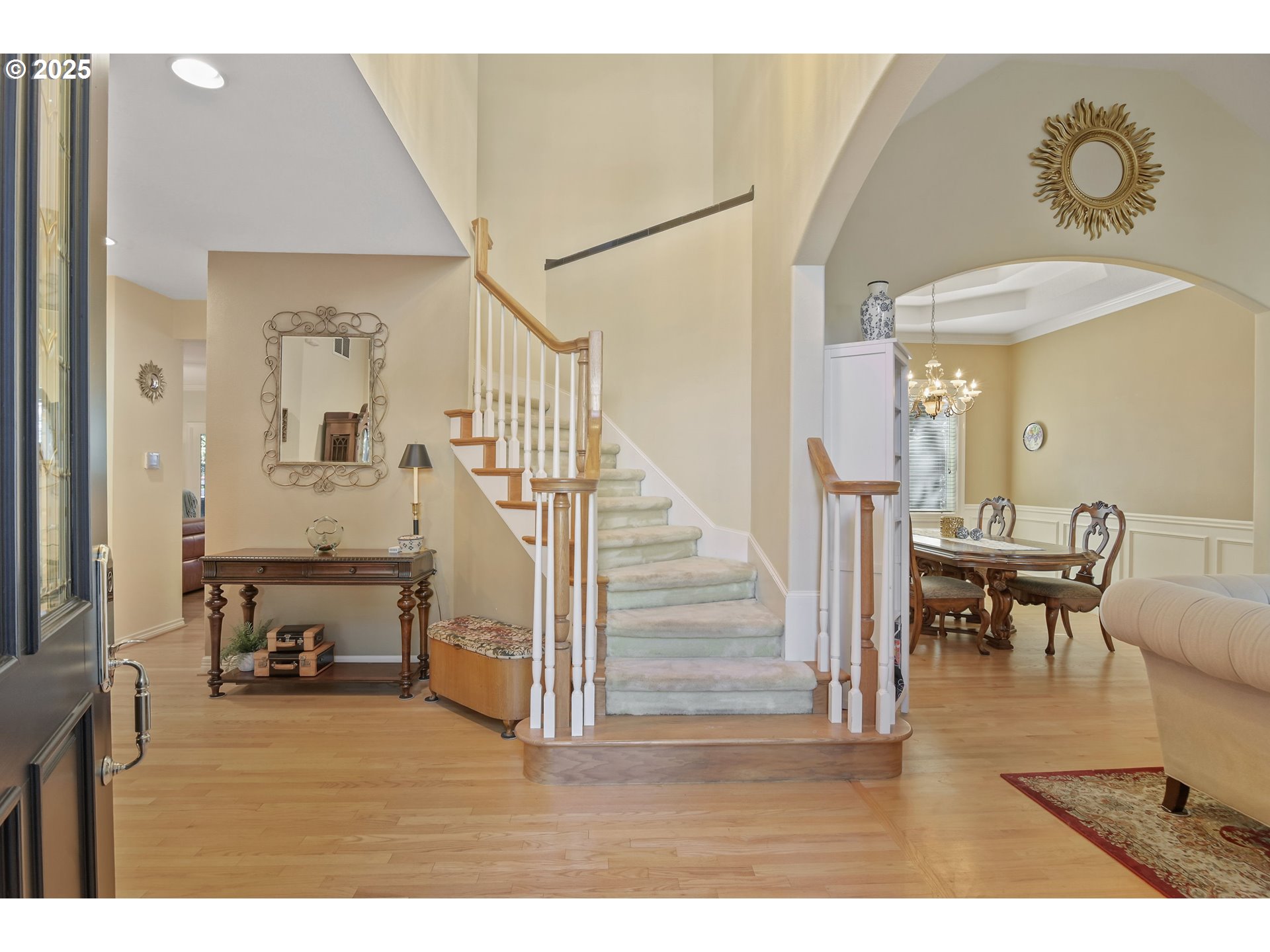 Portland, Oregon, 97223, United States, 4 Bedrooms Bedrooms, ,2 BathroomsBathrooms,Residential,For Sale,1892030