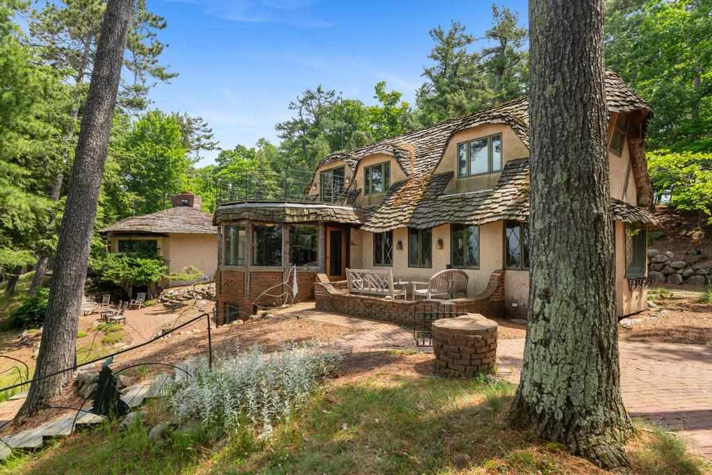 Division , Charlevoix, MI 49720