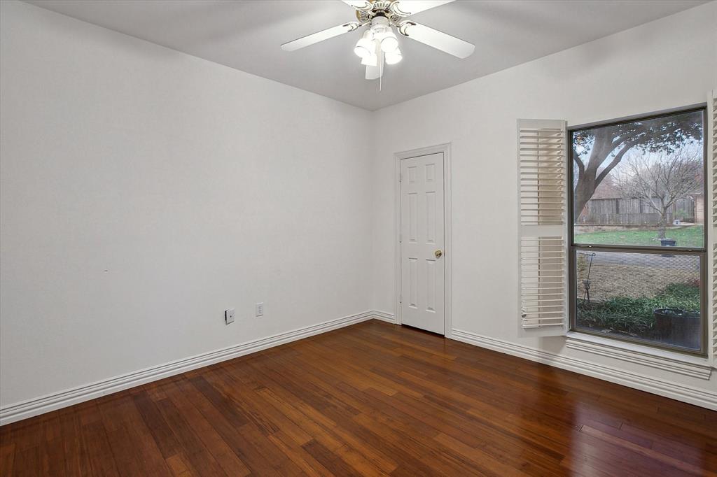 Denton, Texas, 76205, United States, 4 Bedrooms Bedrooms, ,4 BathroomsBathrooms,Residential,For Sale,1915796