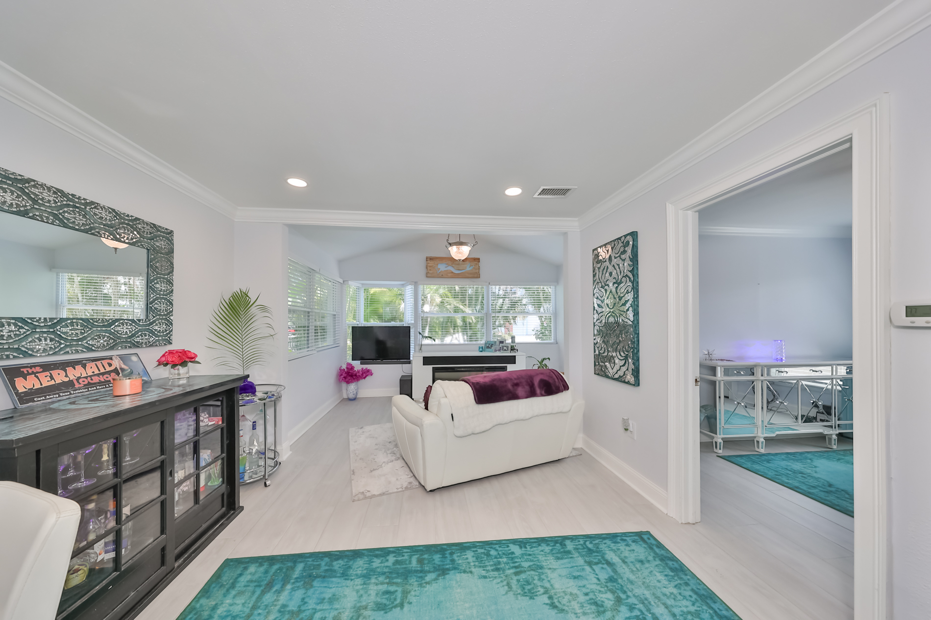 Madeira Beach, Florida, 33708, United States, 2 Bedrooms Bedrooms, ,2 BathroomsBathrooms,Residential,For Sale,1977709