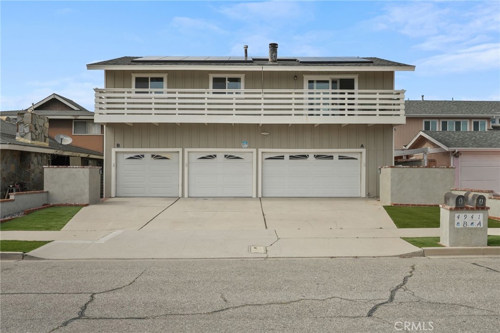 Oxnard, California, 93035, United States, 5 Bedrooms Bedrooms, ,1 BathroomBathrooms,Residential,For Sale,1847302