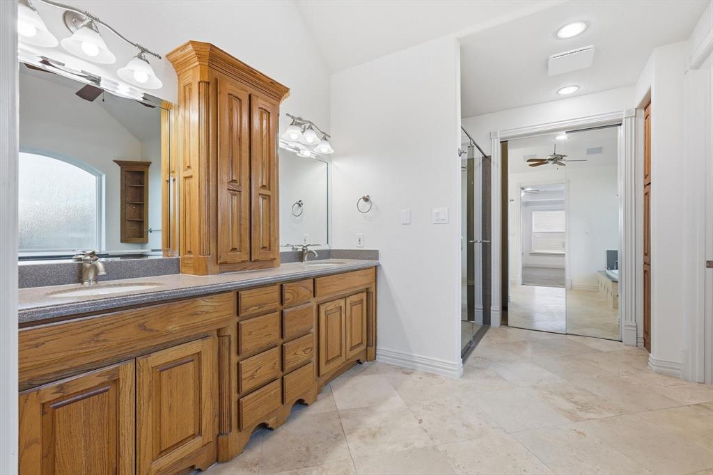 Shady Shores, Texas, 76208, United States, 3 Bedrooms Bedrooms, ,3 BathroomsBathrooms,Residential,For Sale,2011707