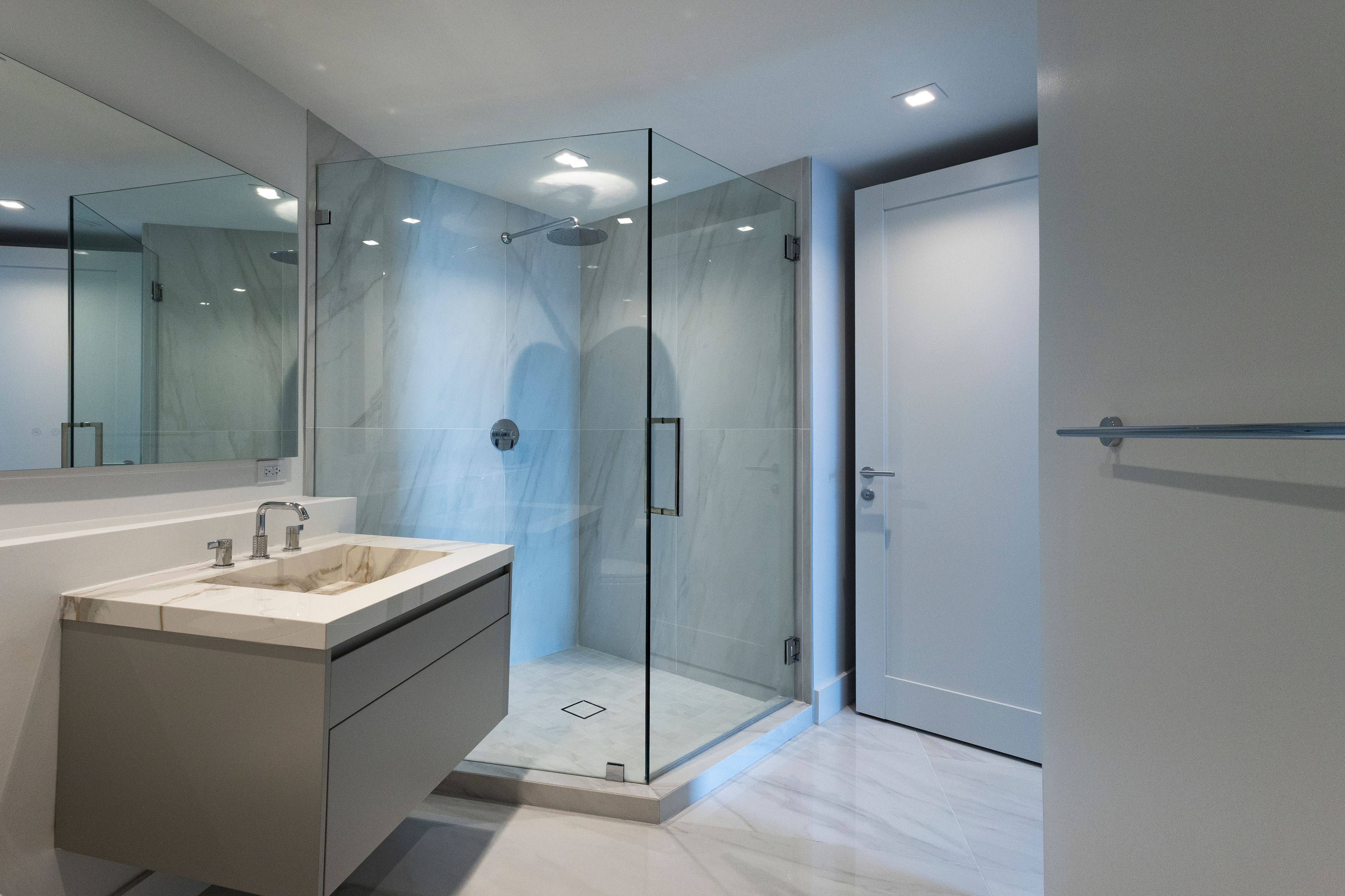  300 S Pointe Dr, Miami Beach, FL, 33139 - 物件實景