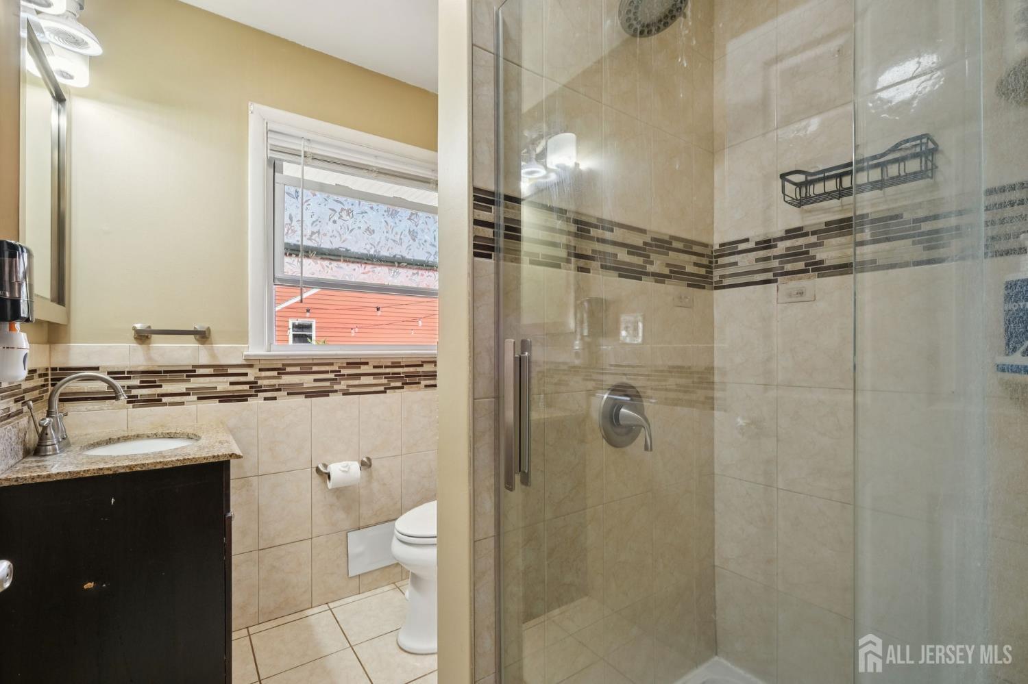 Woodbridge Proper, New Jersey, 07095, United States, 3 Bedrooms Bedrooms, ,3 BathroomsBathrooms,Residential,For Sale,1997367