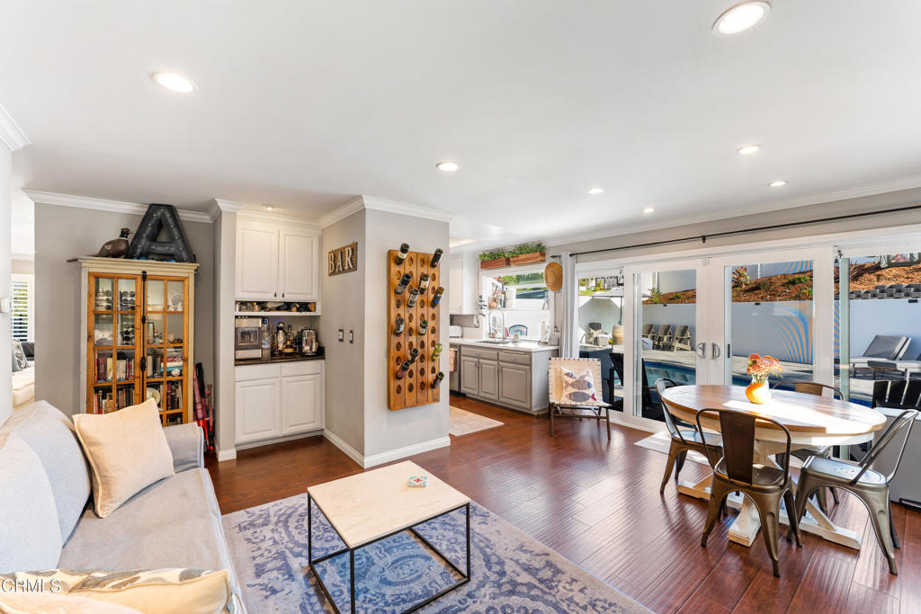 Newbury Park, California, 91320, United States, 4 Bedrooms Bedrooms, ,3 BathroomsBathrooms,Residential,For Sale,1987357