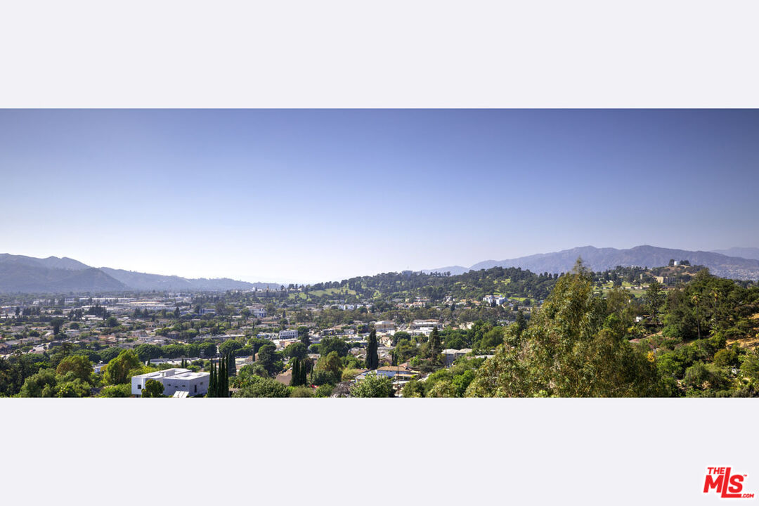 Los Angeles, California, 90065, United States, 3 Bedrooms Bedrooms, ,3 BathroomsBathrooms,Residential,For Sale,1925113