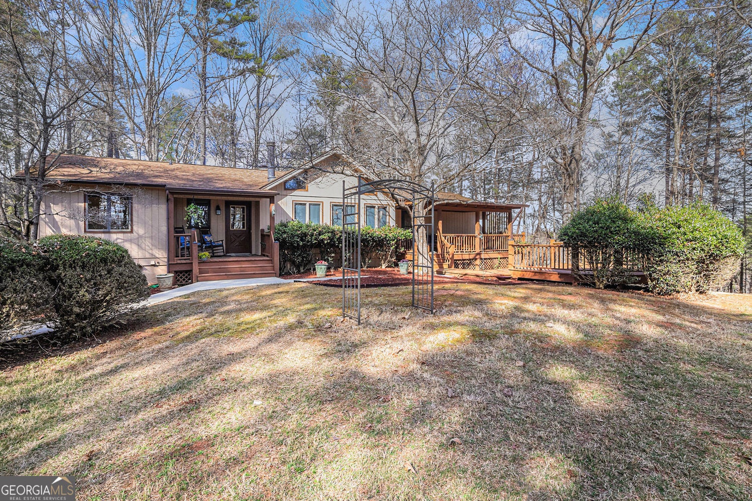 Dahlonega, Georgia, 30533, United States, 3 Bedrooms Bedrooms, ,2 BathroomsBathrooms,Residential,For Sale,1858994
