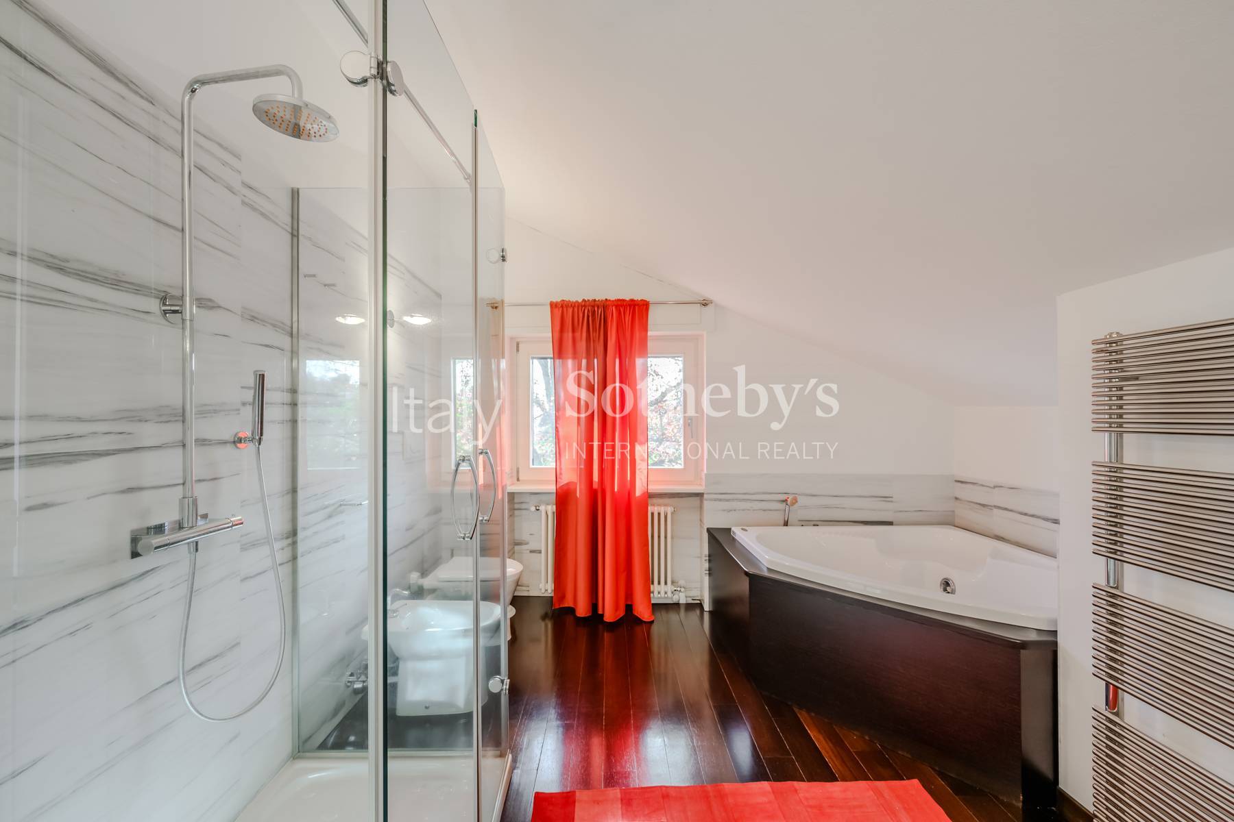  Villa with Lake Views and Gio Ponti Detailing - 物件實景