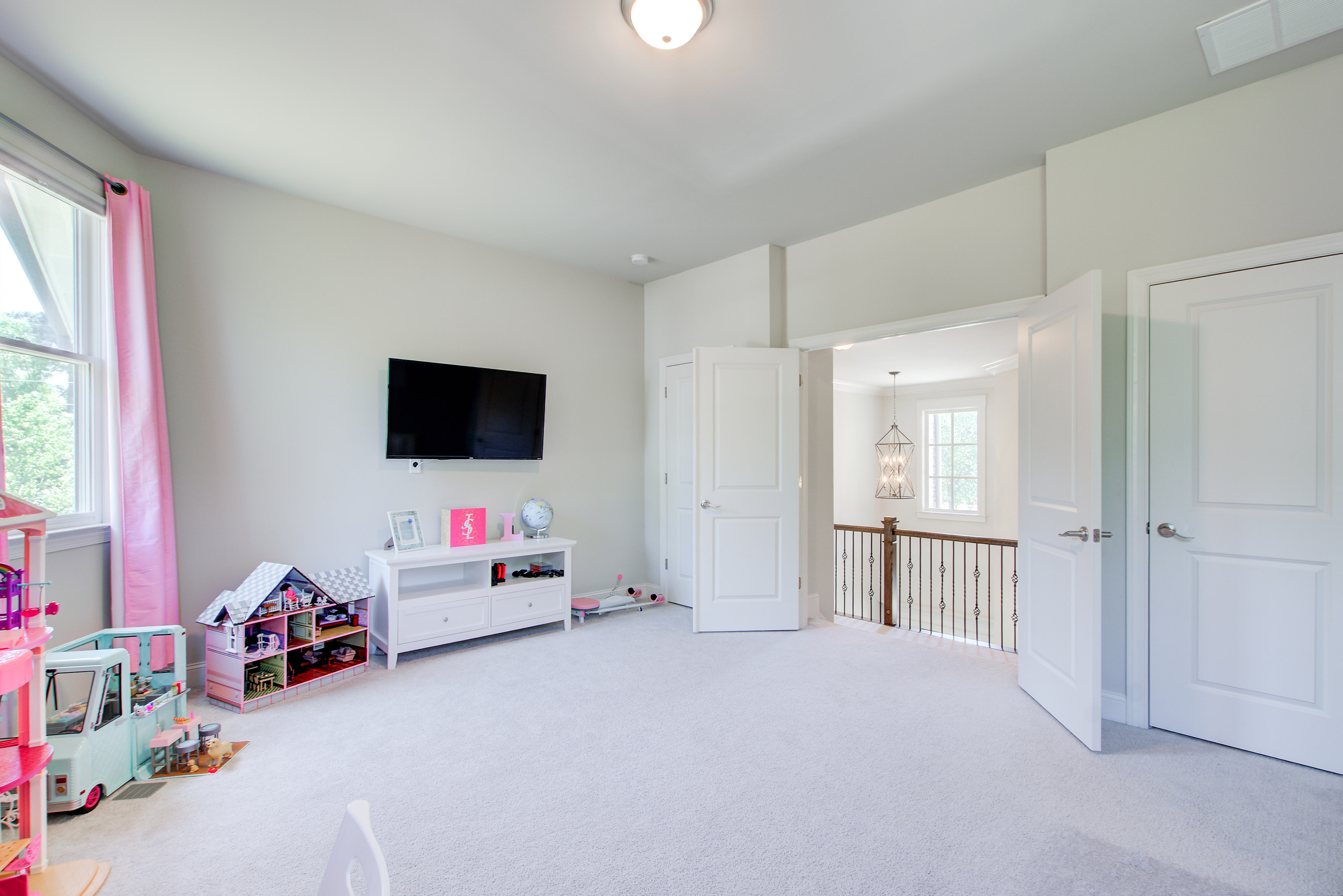  Impeccably Maintained Brick Home with No HOA and an Oversized Lot - 物件實景