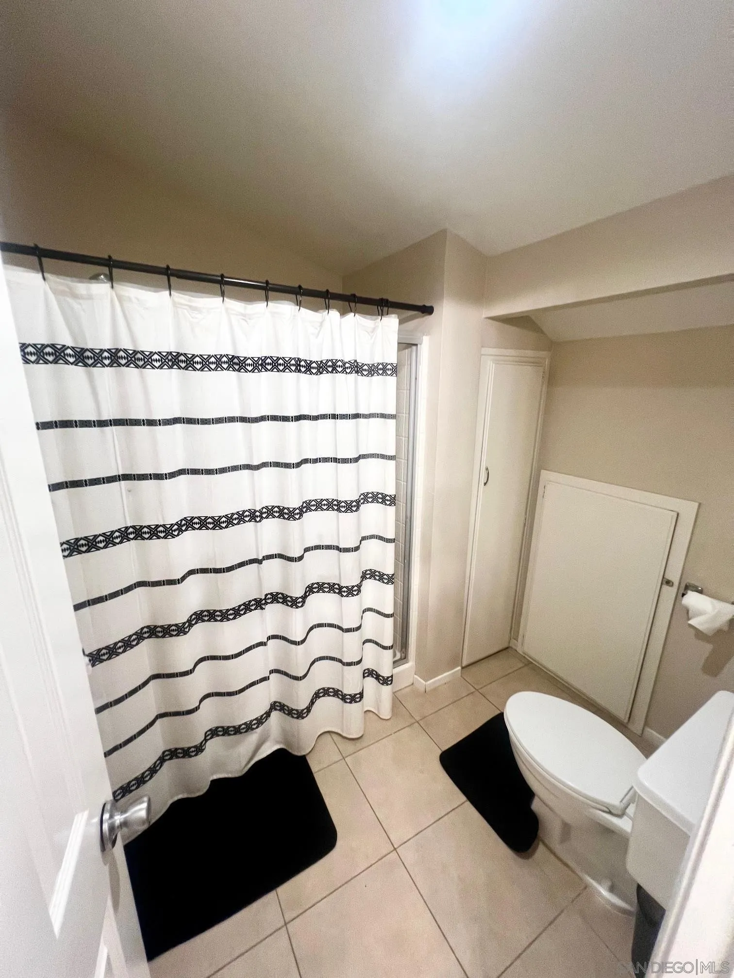 Temecula, California, 92591, United States, 4 Bedrooms Bedrooms, ,3 BathroomsBathrooms,Residential,For Sale,1877414