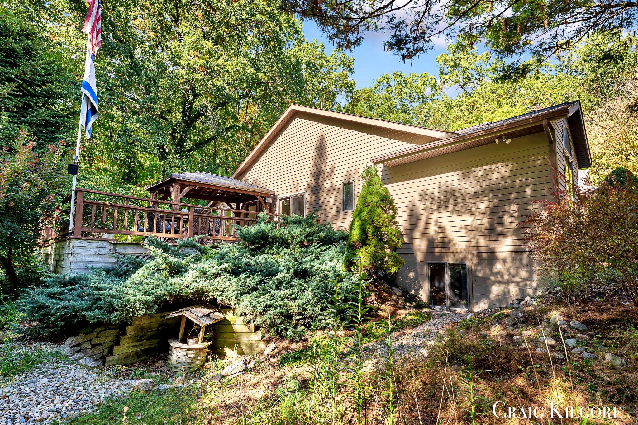 Spring Lake, Michigan, 49456, United States, 2 Bedrooms Bedrooms, ,3 BathroomsBathrooms,Residential,For Sale,2003157