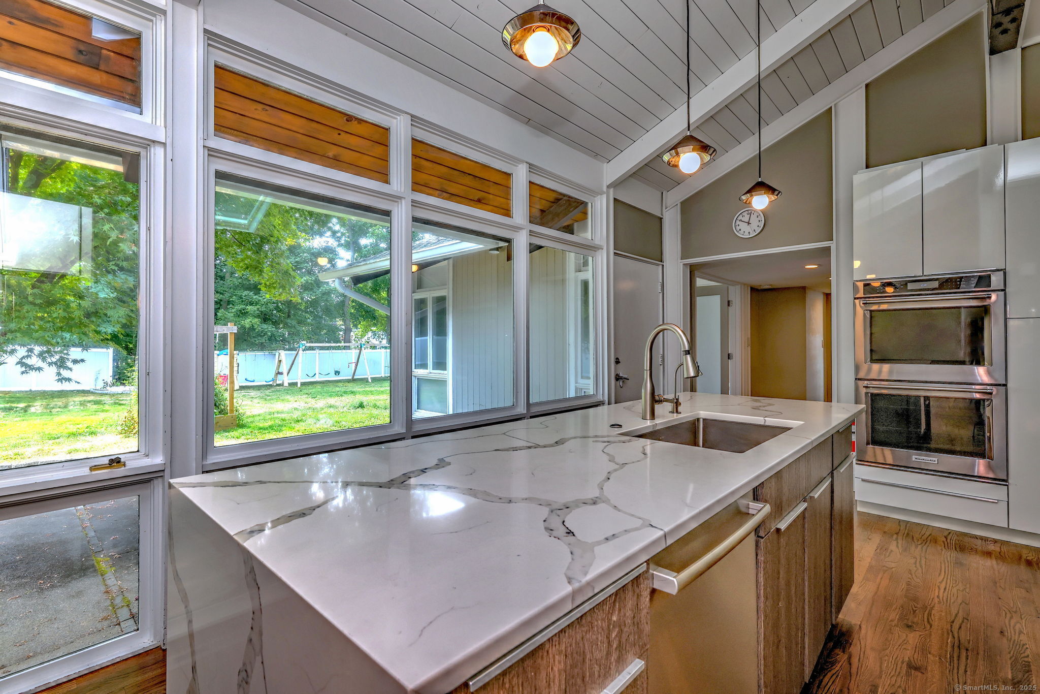 Hamden, Connecticut, 06517, United States, 4 Bedrooms Bedrooms, ,4 BathroomsBathrooms,Residential,For Sale,1942172