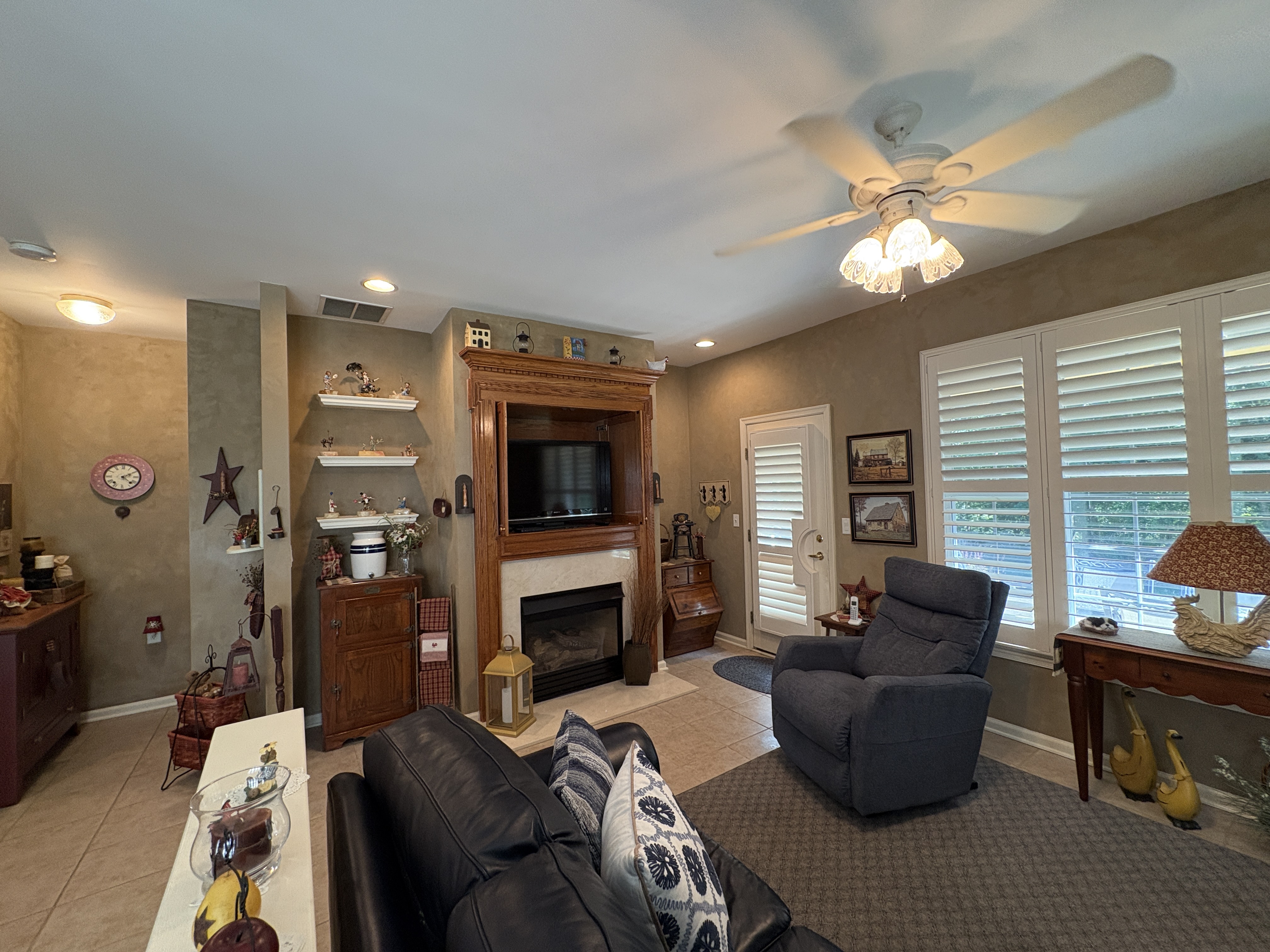 Bordentown, New Jersey, 08505, United States, 2 Bedrooms Bedrooms, ,2 BathroomsBathrooms,Residential,For Sale,1948462