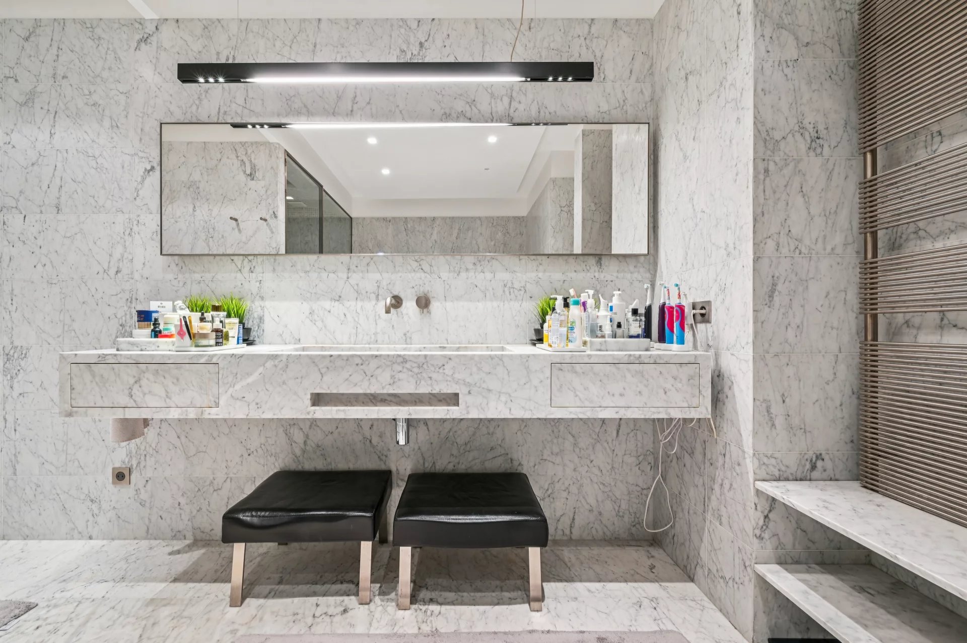 Paris 16th, Île-de-France, 75016, FR, 2 Bedrooms Bedrooms, ,1 BathroomBathrooms,Residential,For Sale,2002081