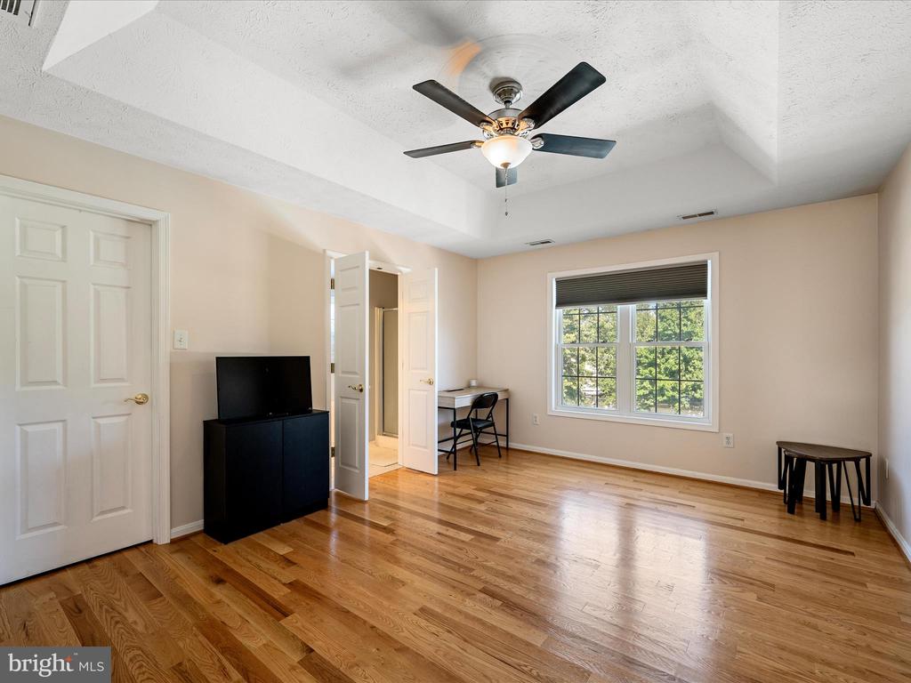 Stephens City, Virginia, 22655, United States, 4 Bedrooms Bedrooms, ,4 BathroomsBathrooms,Residential,For Sale,1905716