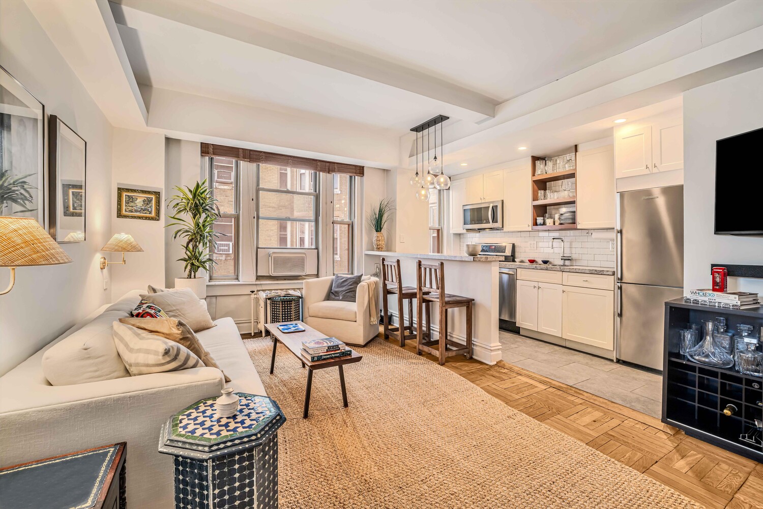 New York City, New York, 10011, United States, 1 Bedroom Bedrooms, ,1 BathroomBathrooms,Residential,For Sale,1903785