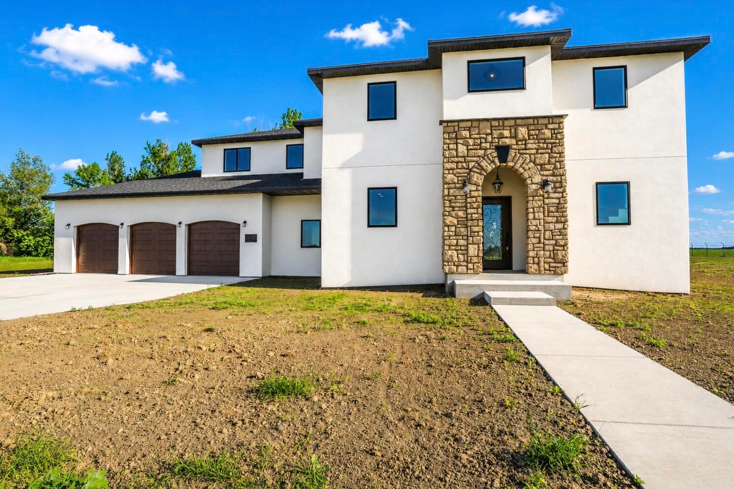Aberdeen, South Dakota, 57401, United States, 6 Bedrooms Bedrooms, ,Residential,For Sale,2048442