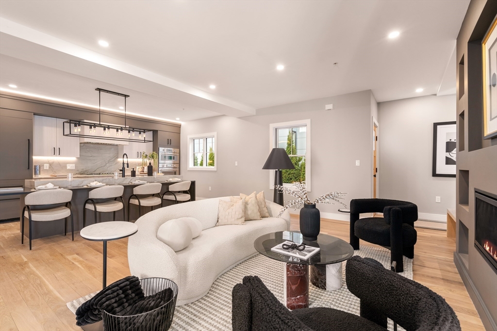 Brookline, Massachusetts, 02445, United States, 3 Bedrooms Bedrooms, ,4 BathroomsBathrooms,Residential,For Sale,1760278
