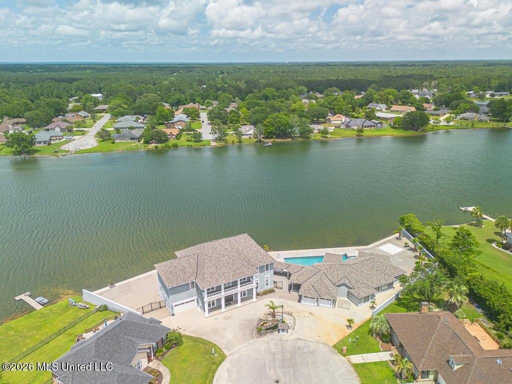 Gulfport, Mississippi, 39503, United States, 6 Bedrooms Bedrooms, ,7 BathroomsBathrooms,Residential,For Sale,2048640
