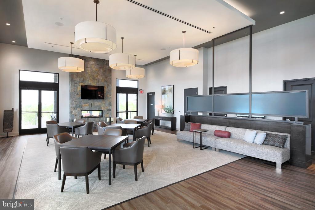 Ashburn, Virginia, 20148, United States, 3 Bedrooms Bedrooms, ,2 BathroomsBathrooms,Residential,For Sale,1977390