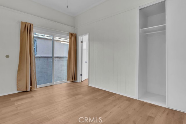 Los Angeles, California, 90044, United States, 4 Bedrooms Bedrooms, ,Residential,For Sale,2040182