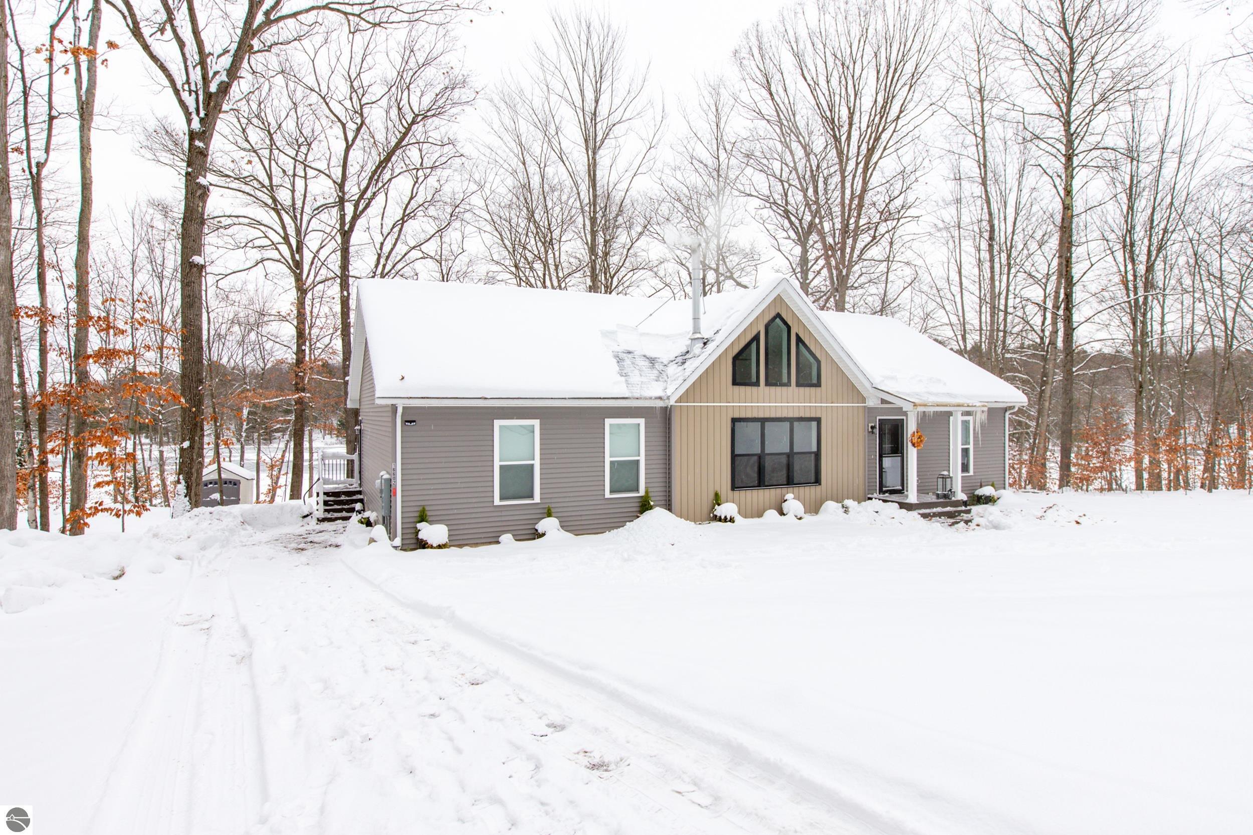 Beulah, Michigan, 49617, United States, 3 Bedrooms Bedrooms, ,2 BathroomsBathrooms,Residential,For Sale,1975573
