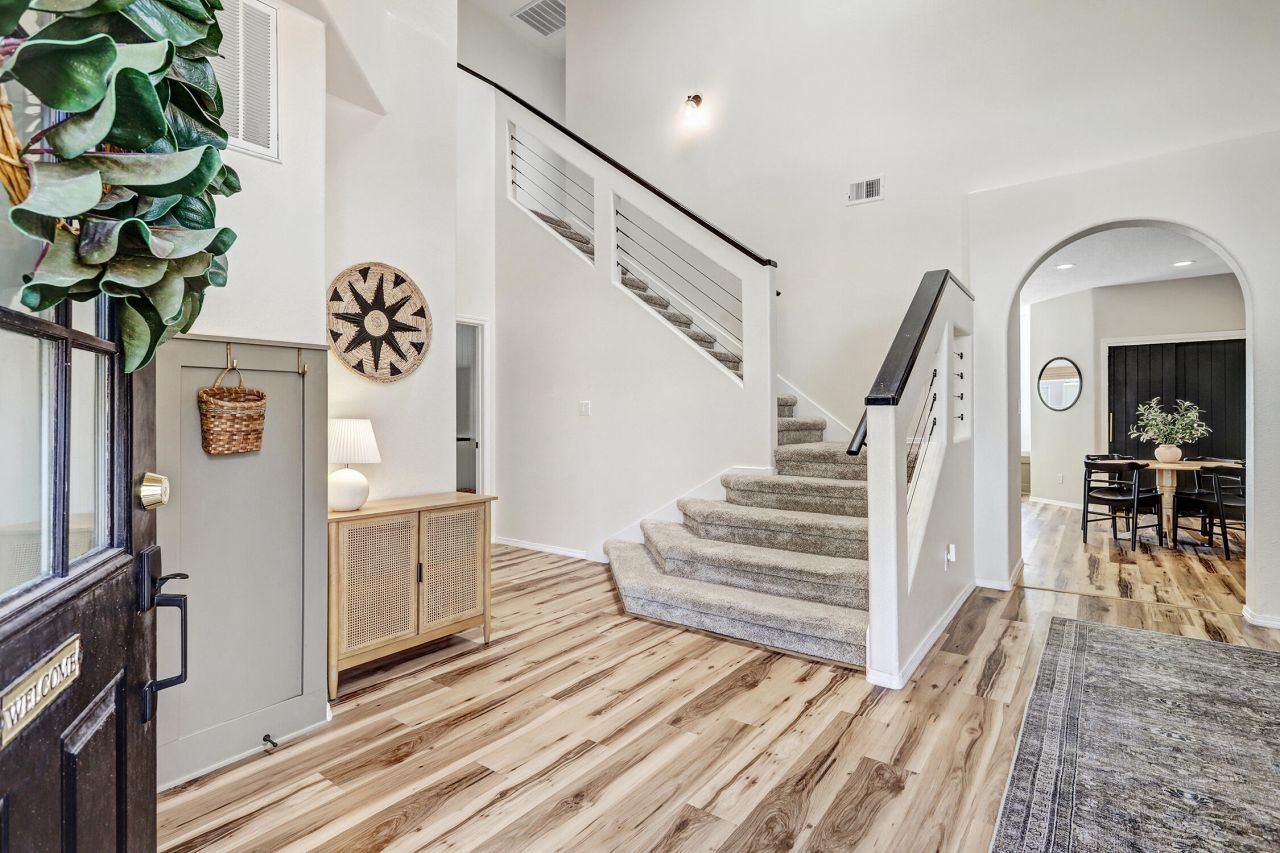 Albuquerque, New Mexico, 87114, United States, 4 Bedrooms Bedrooms, ,3 BathroomsBathrooms,Residential,For Sale,1917819