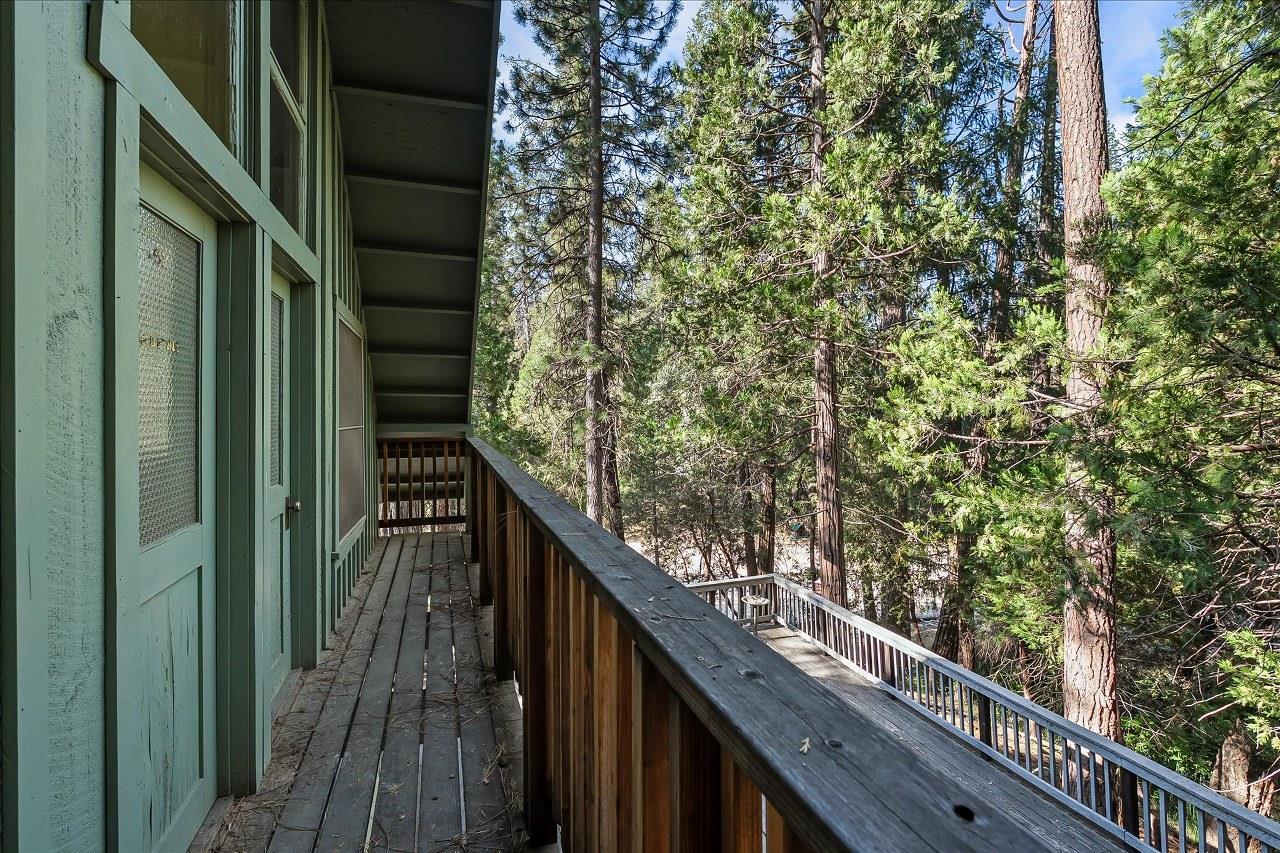Yosemite, California, 95389, United States, 3 Bedrooms Bedrooms, ,2 BathroomsBathrooms,Residential,For Sale,1930689
