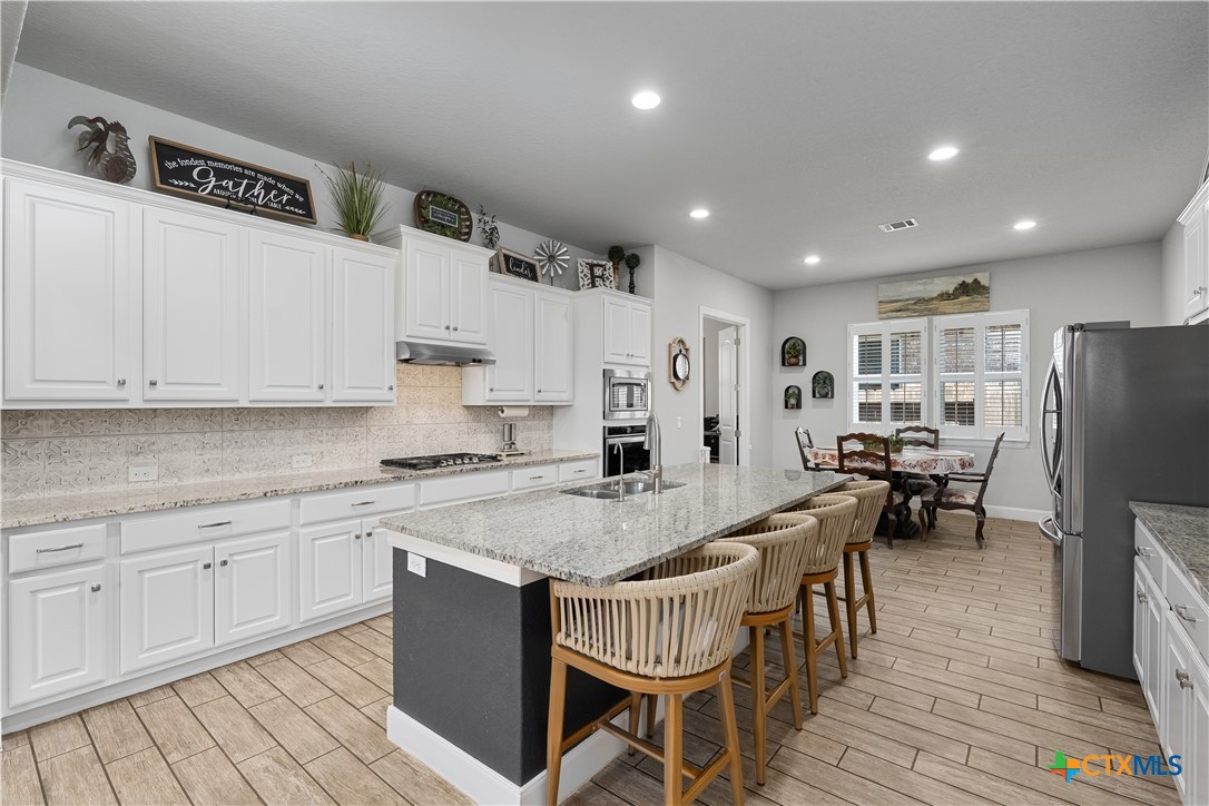 San Marcos, Texas, 78666, United States, 4 Bedrooms Bedrooms, ,4 BathroomsBathrooms,Residential,For Sale,1961240