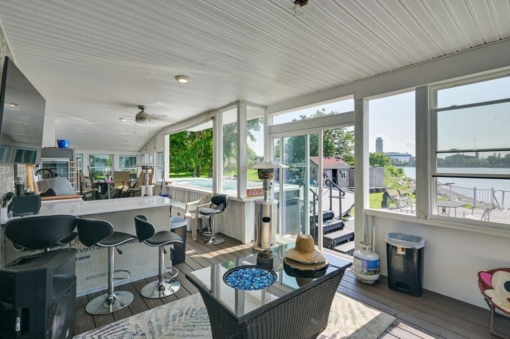 Weymouth, Massachusetts, 02191, United States, 3 Bedrooms Bedrooms, ,3 BathroomsBathrooms,Residential,For Sale,1862385