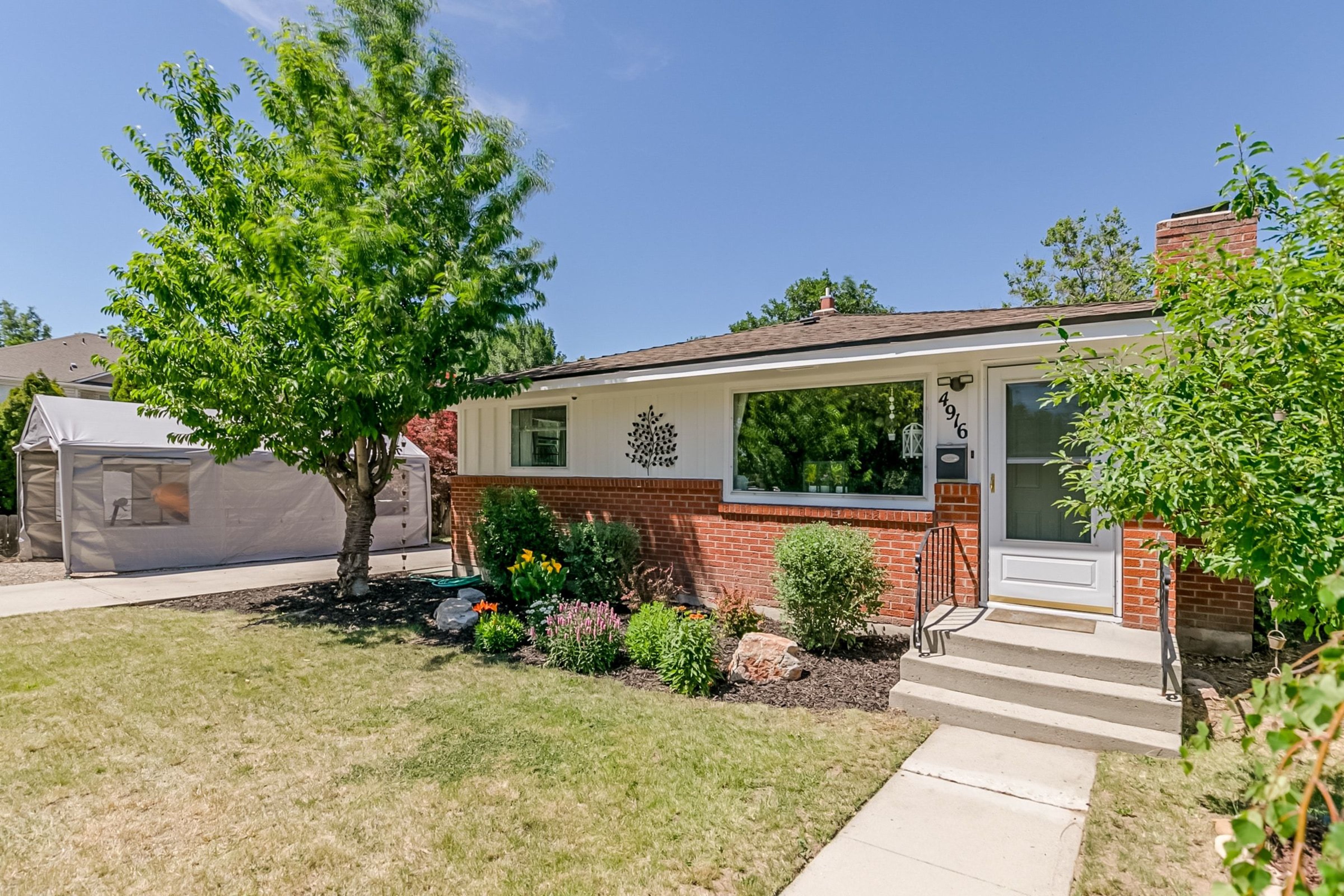  Parklike Yard, 3 Bedroom 1.5 Bath Home - 物件實景