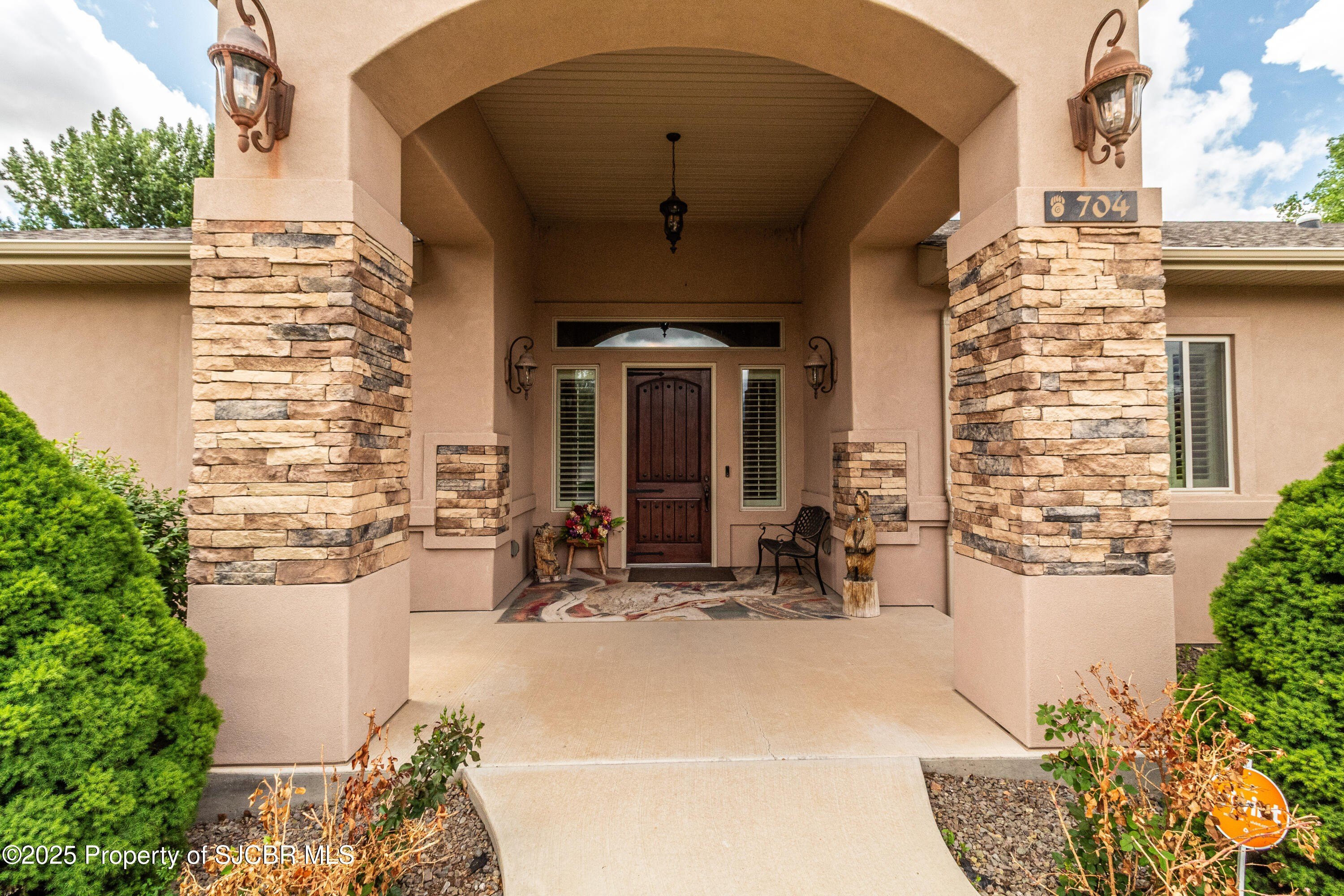 Aztec, New Mexico, 87410, United States, 4 Bedrooms Bedrooms, ,4 BathroomsBathrooms,Residential,For Sale,1857404