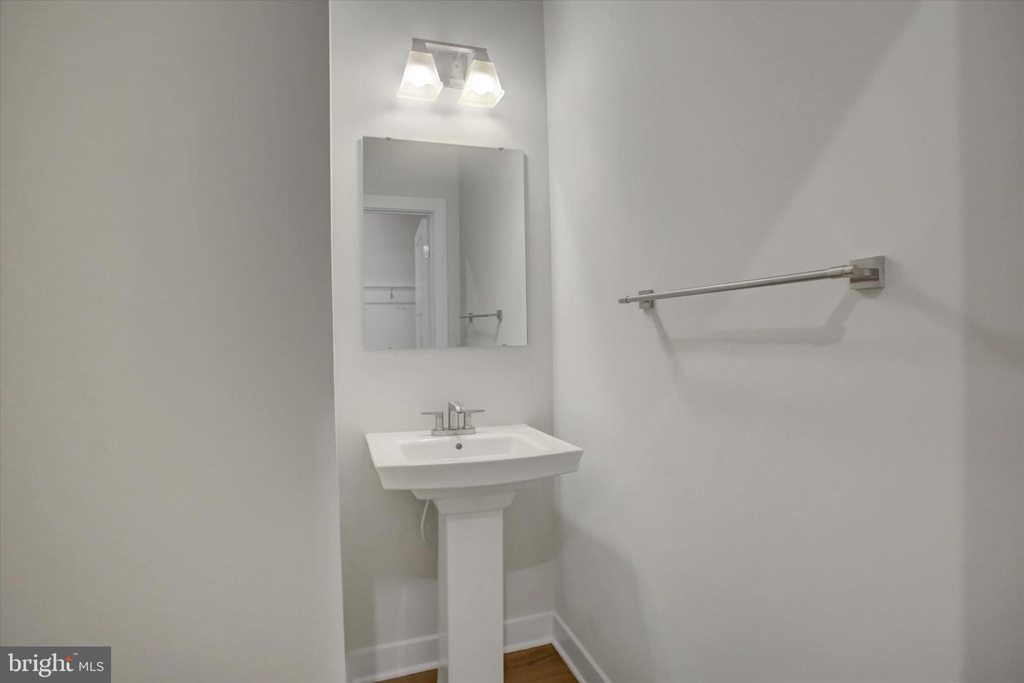 Greencastle, Pennsylvania, 17225, United States, 4 Bedrooms Bedrooms, ,4 BathroomsBathrooms,Residential,For Sale,1989287