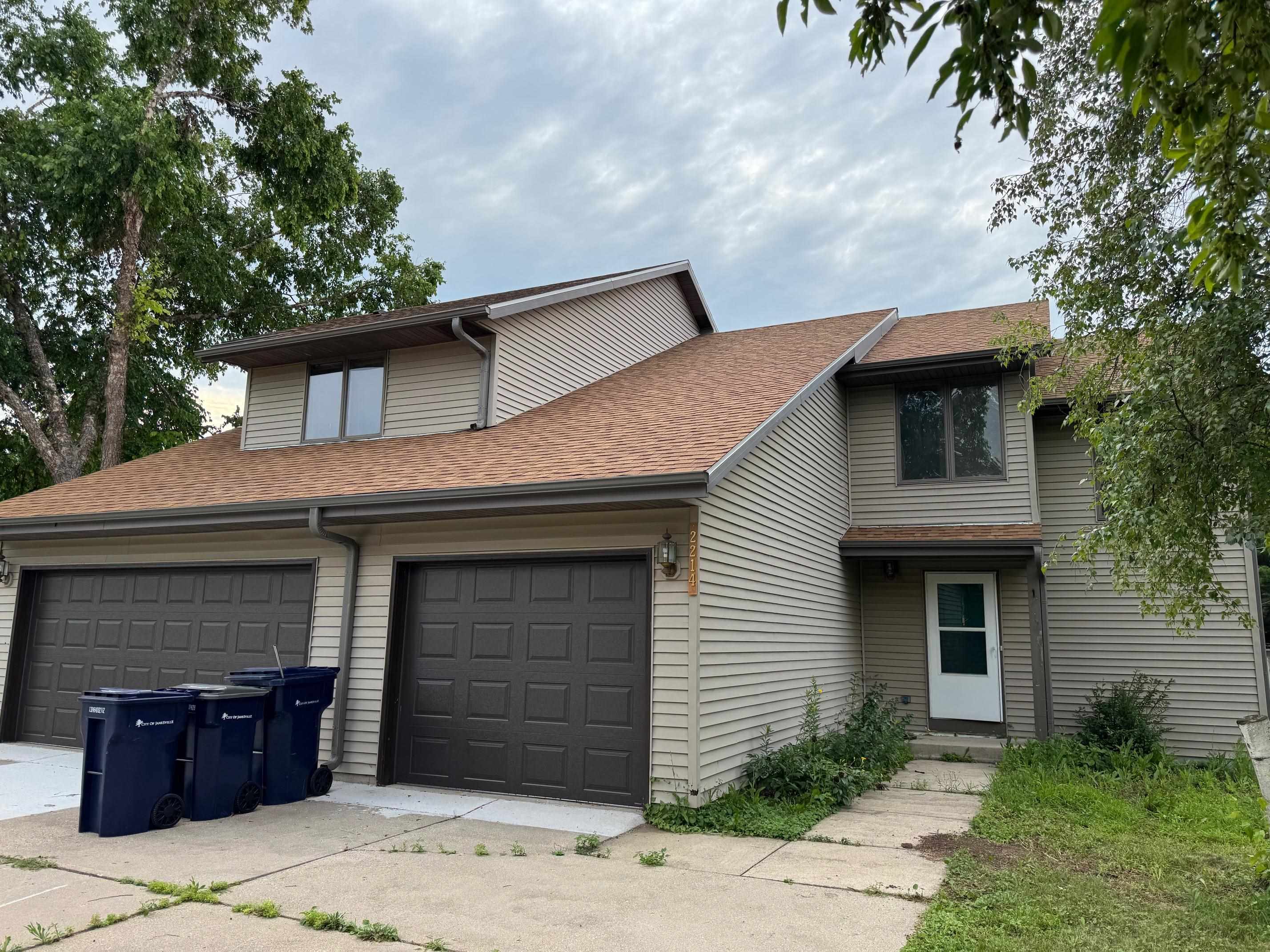 Janesville, Wisconsin, 53546, United States, 6 Bedrooms Bedrooms, ,5 BathroomsBathrooms,Residential,For Sale,1900550