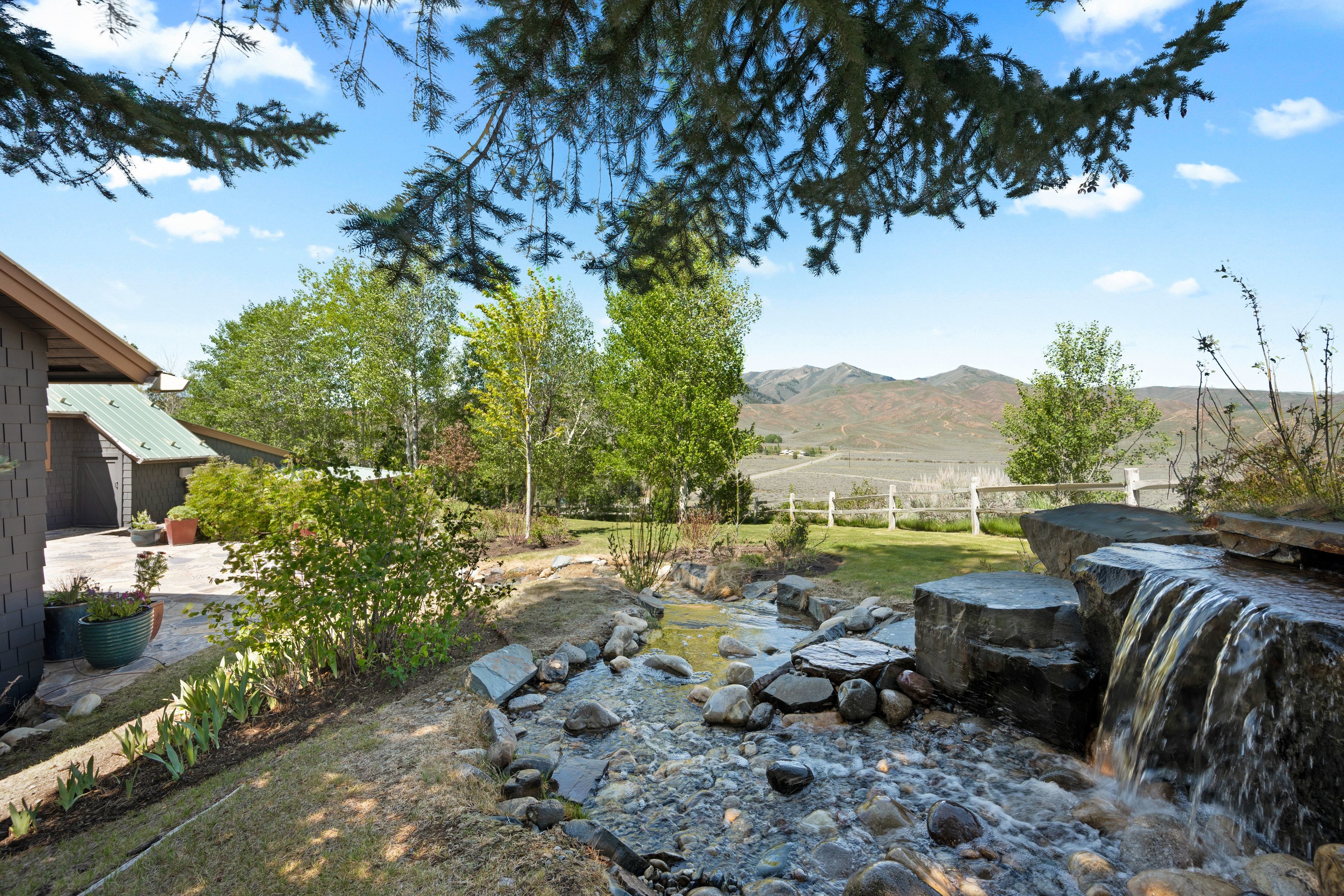  Canyon View Home on 5+ Acres with Pickleball Court - 物件實景