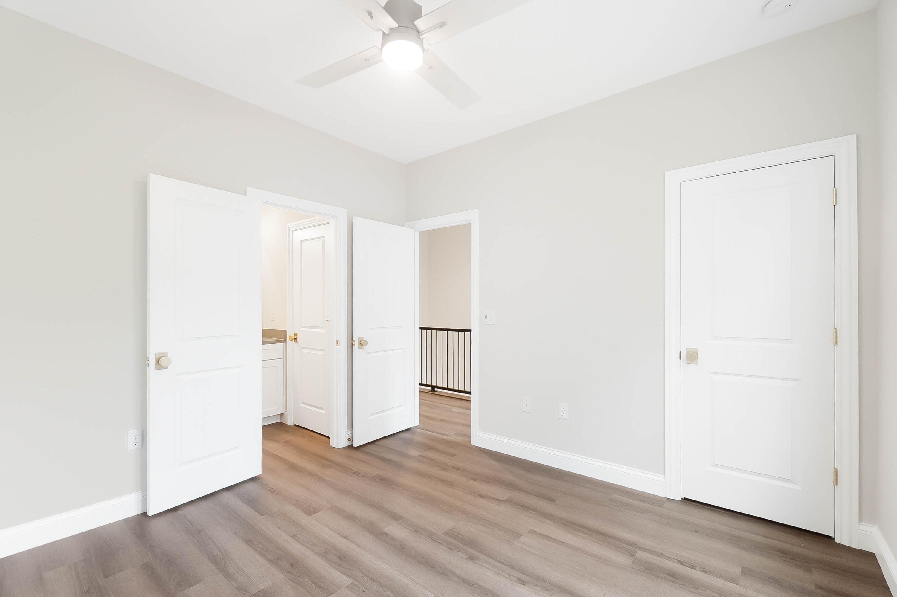 Newport, Kentucky, 41071, United States, 3 Bedrooms Bedrooms, ,4 BathroomsBathrooms,Residential,For Sale,1786326