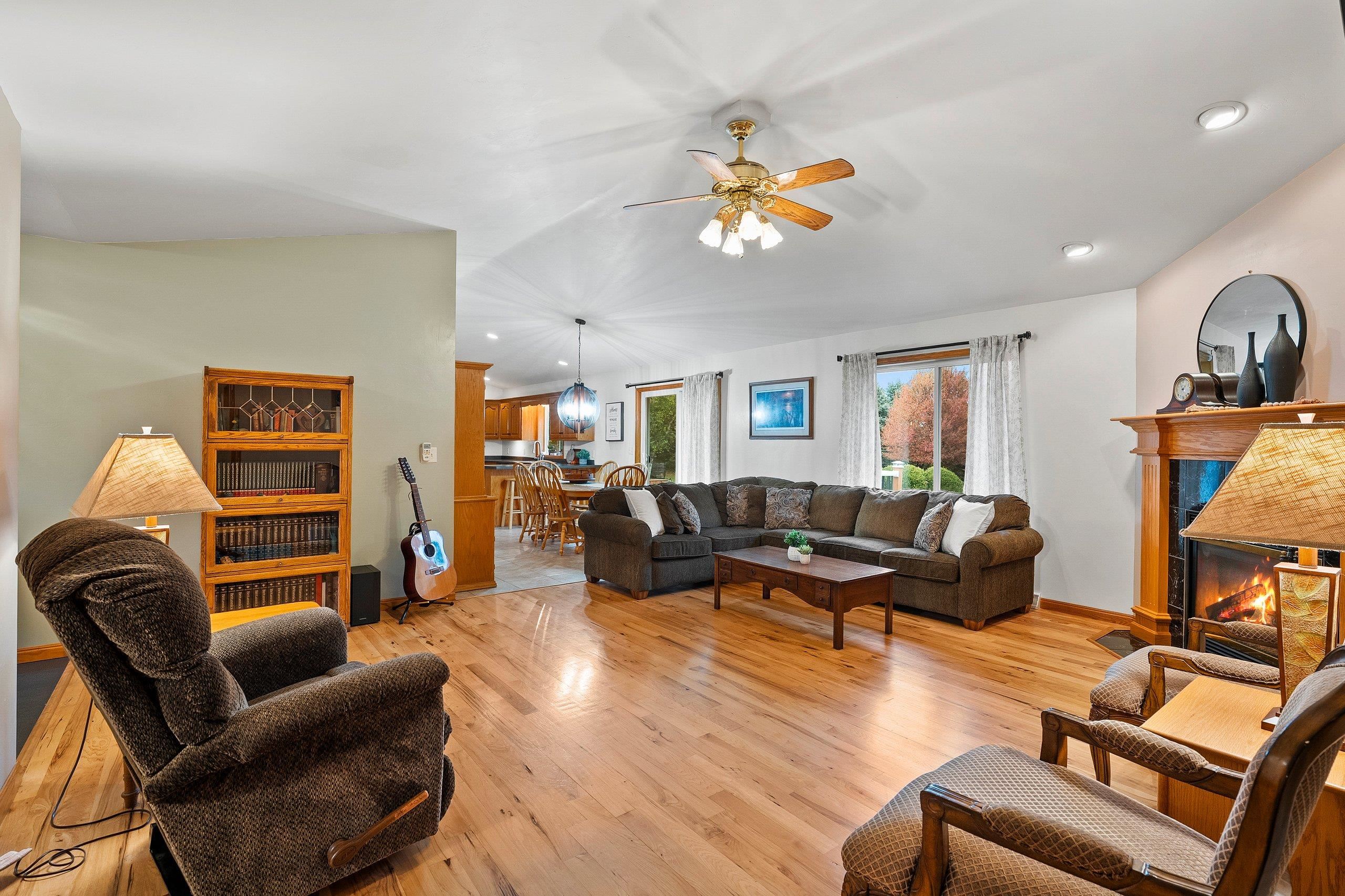 SOBIESKI, Wisconsin, 54171, United States, 5 Bedrooms Bedrooms, ,3 BathroomsBathrooms,Residential,For Sale,1965395