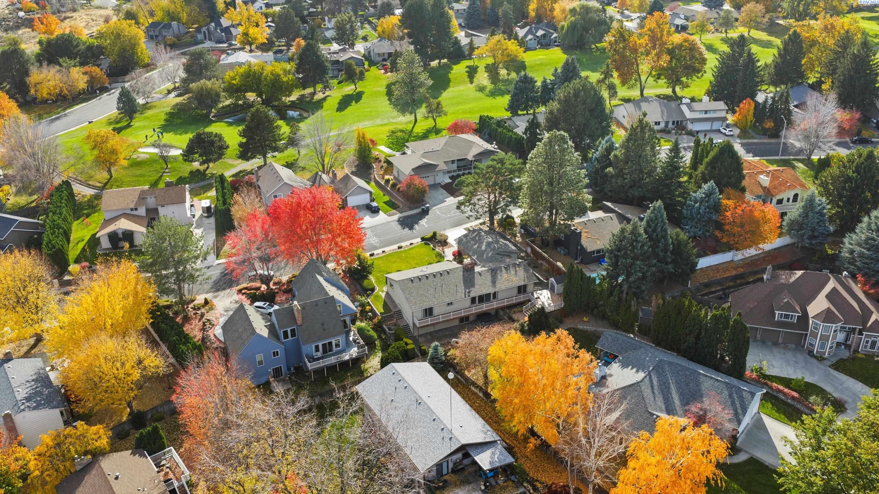Richland, Washington, 99352, United States, 5 Bedrooms Bedrooms, ,1 BathroomBathrooms,Residential,For Sale,1991452