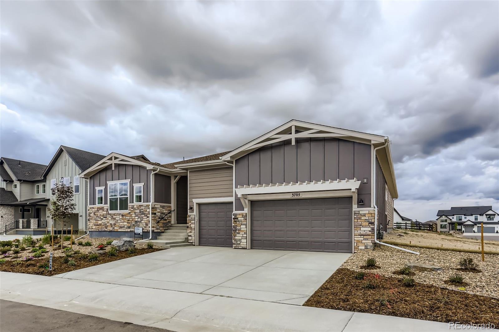 Castle Rock, Colorado, 80108, United States, 3 Bedrooms Bedrooms, ,3 BathroomsBathrooms,Residential,For Sale,1837233