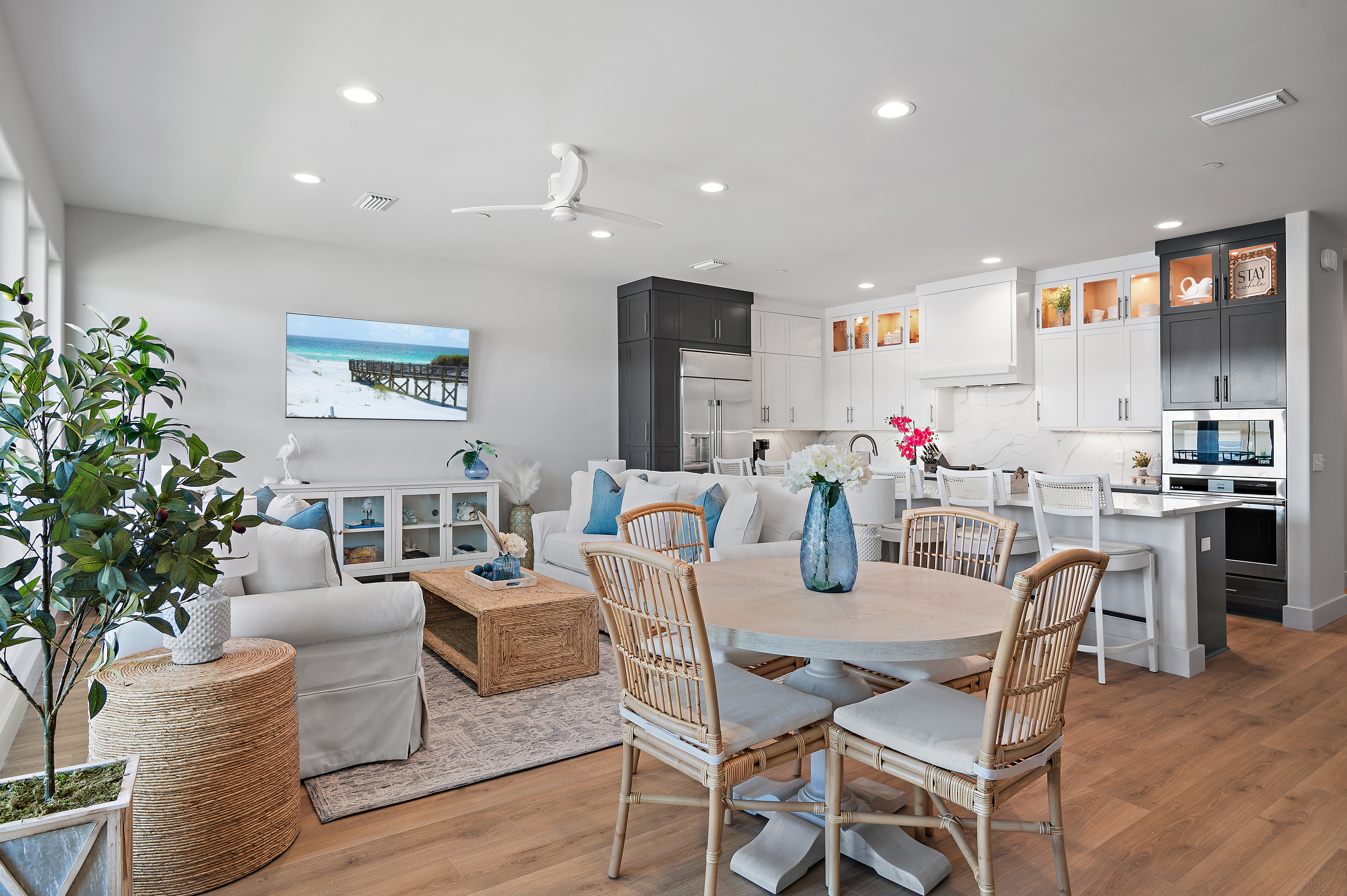  Luxury Concrete Gulf View Townhome - 物件實景