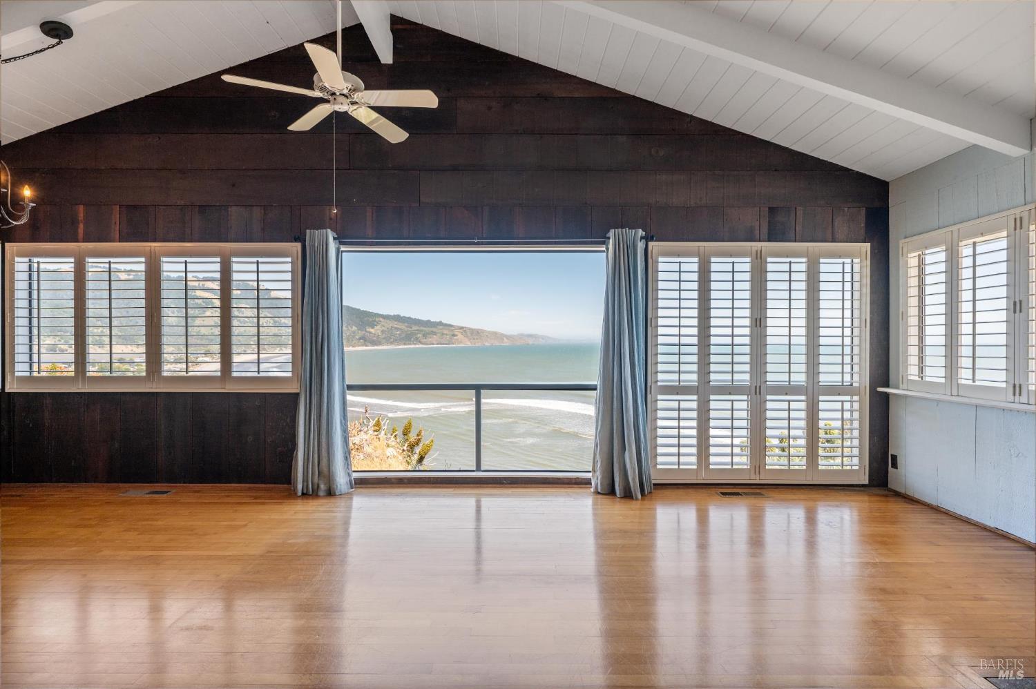 Bolinas, California, 94924, United States, 3 Bedrooms Bedrooms, ,2 BathroomsBathrooms,Residential,For Sale,2003104