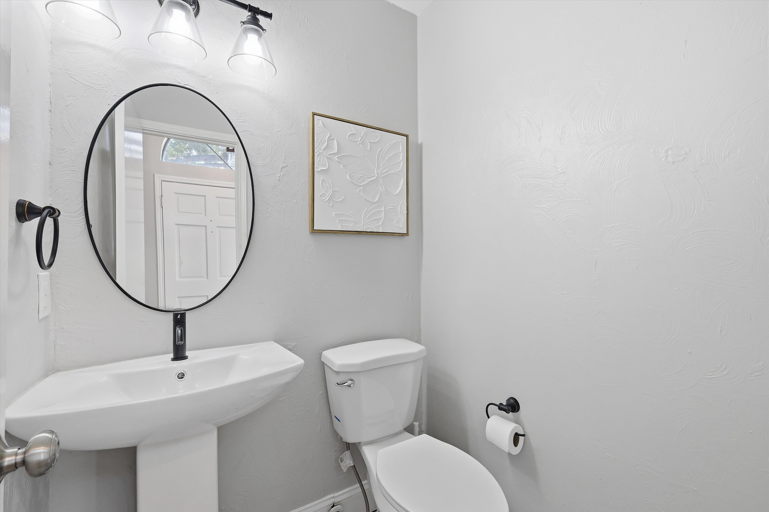 Beautifully Updated in Rowlett with a 2.75% Assumable FHA Loan - 物件實景
