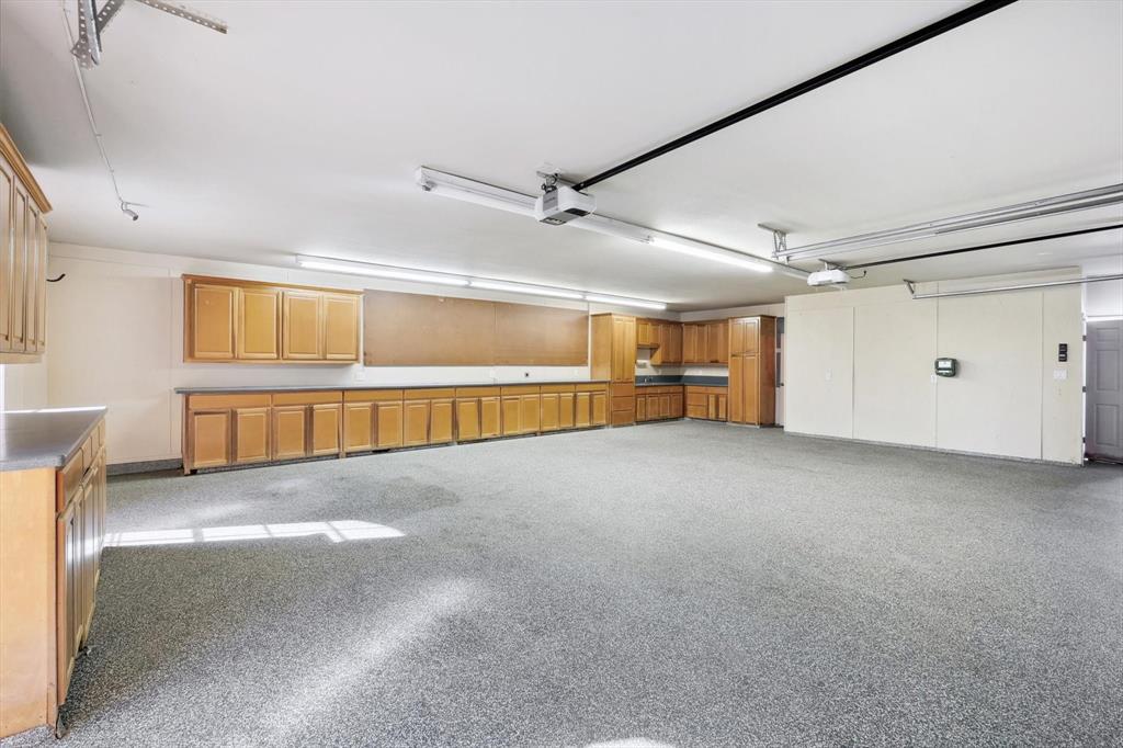 Pilot Point, Texas, 76258, United States, 5 Bedrooms Bedrooms, ,4 BathroomsBathrooms,Residential,For Sale,1980734