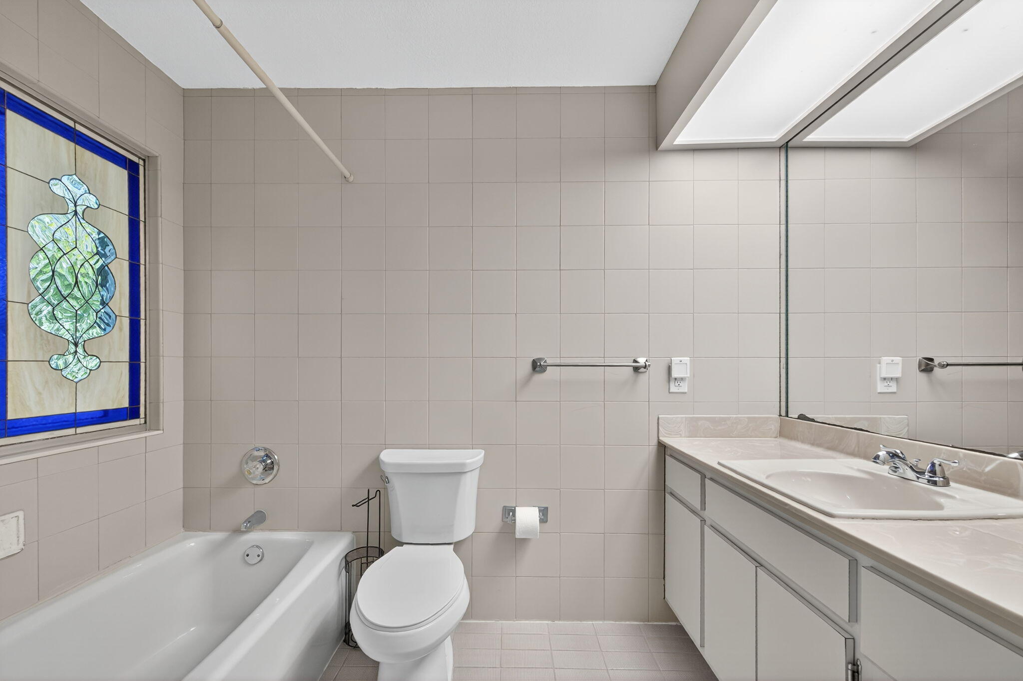 Coral Springs, Florida, 33071, United States, 4 Bedrooms Bedrooms, ,3 BathroomsBathrooms,Residential,For Sale,1989618