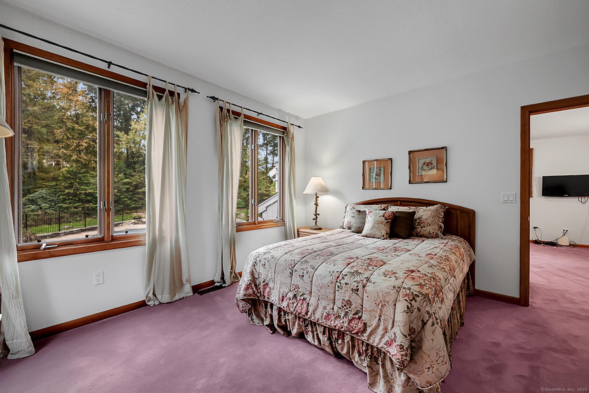 Avon, Connecticut, 06001, United States, 5 Bedrooms Bedrooms, ,6 BathroomsBathrooms,Residential,For Sale,1982009