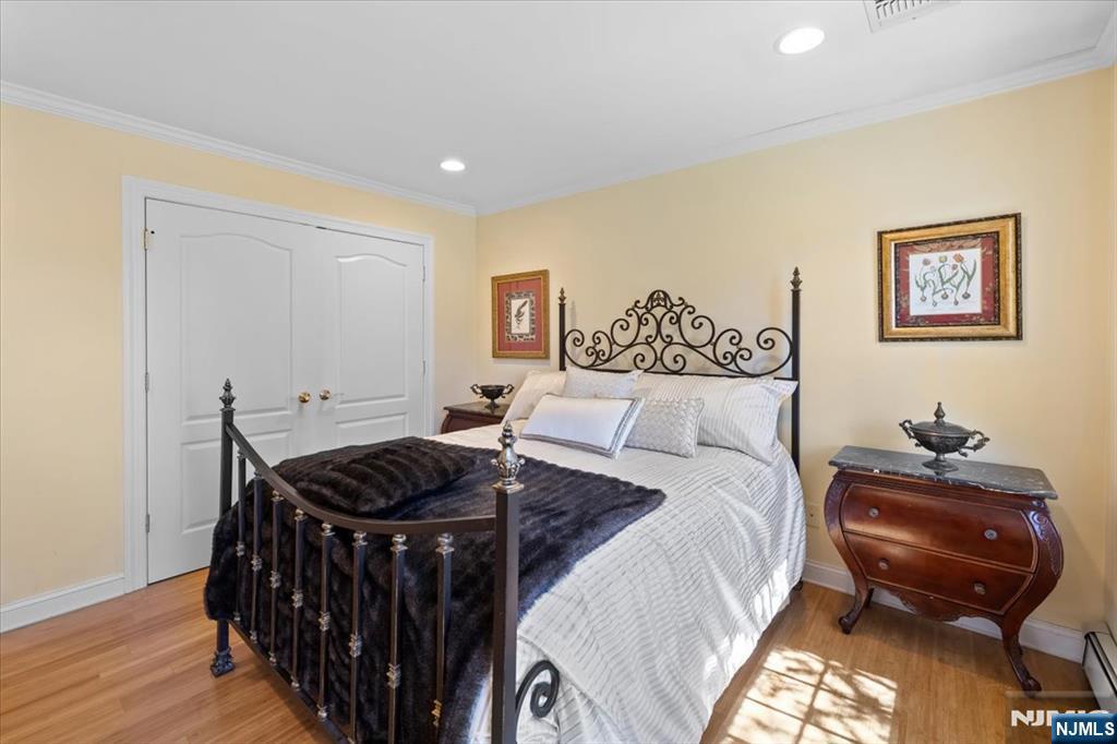 Old Tappan, New Jersey, 07675, United States, 4 Bedrooms Bedrooms, ,5 BathroomsBathrooms,Residential,For Sale,1991175