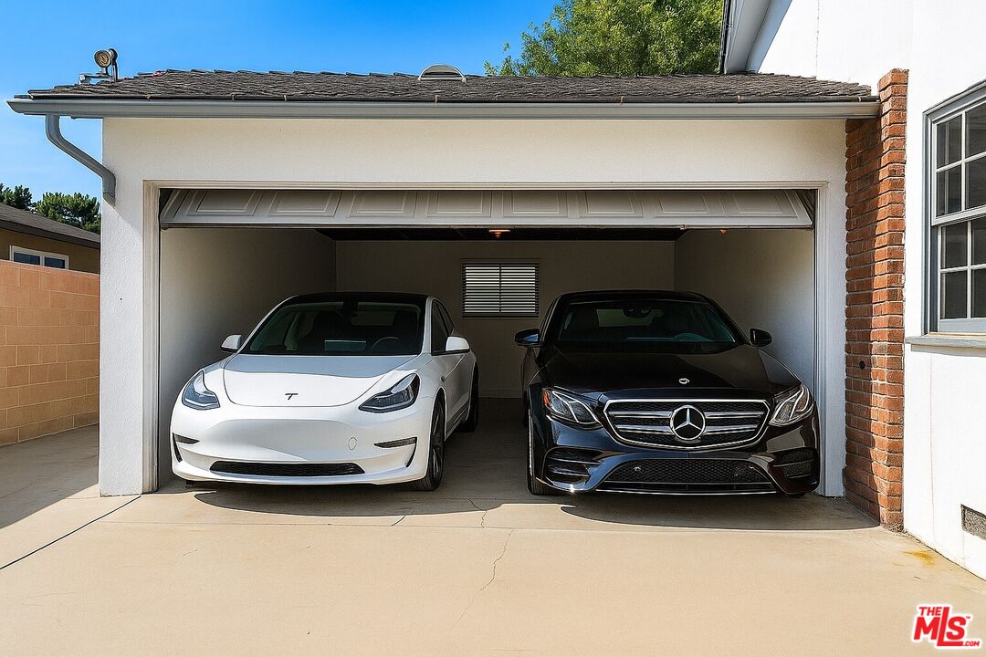 West Covina, California, 91791, United States, 4 Bedrooms Bedrooms, ,3 BathroomsBathrooms,Residential,For Sale,1989047