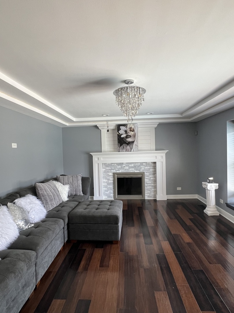 Aurora, Illinois, 60506, United States, 5 Bedrooms Bedrooms, ,5 BathroomsBathrooms,Residential,For Sale,1891548