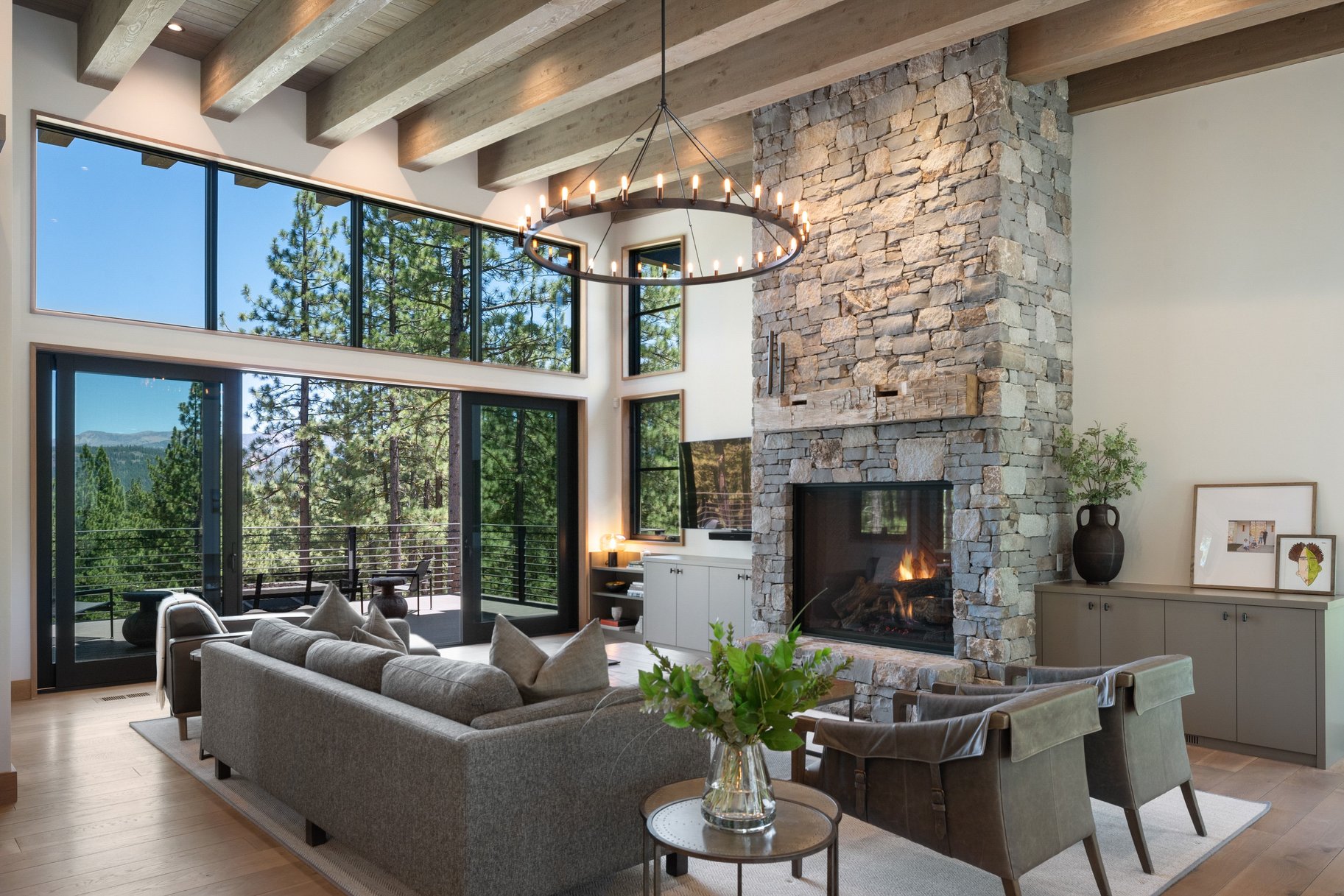  Turnkey Mountain Luxury with Designer Upgrades & Mountain Views - 物件實景