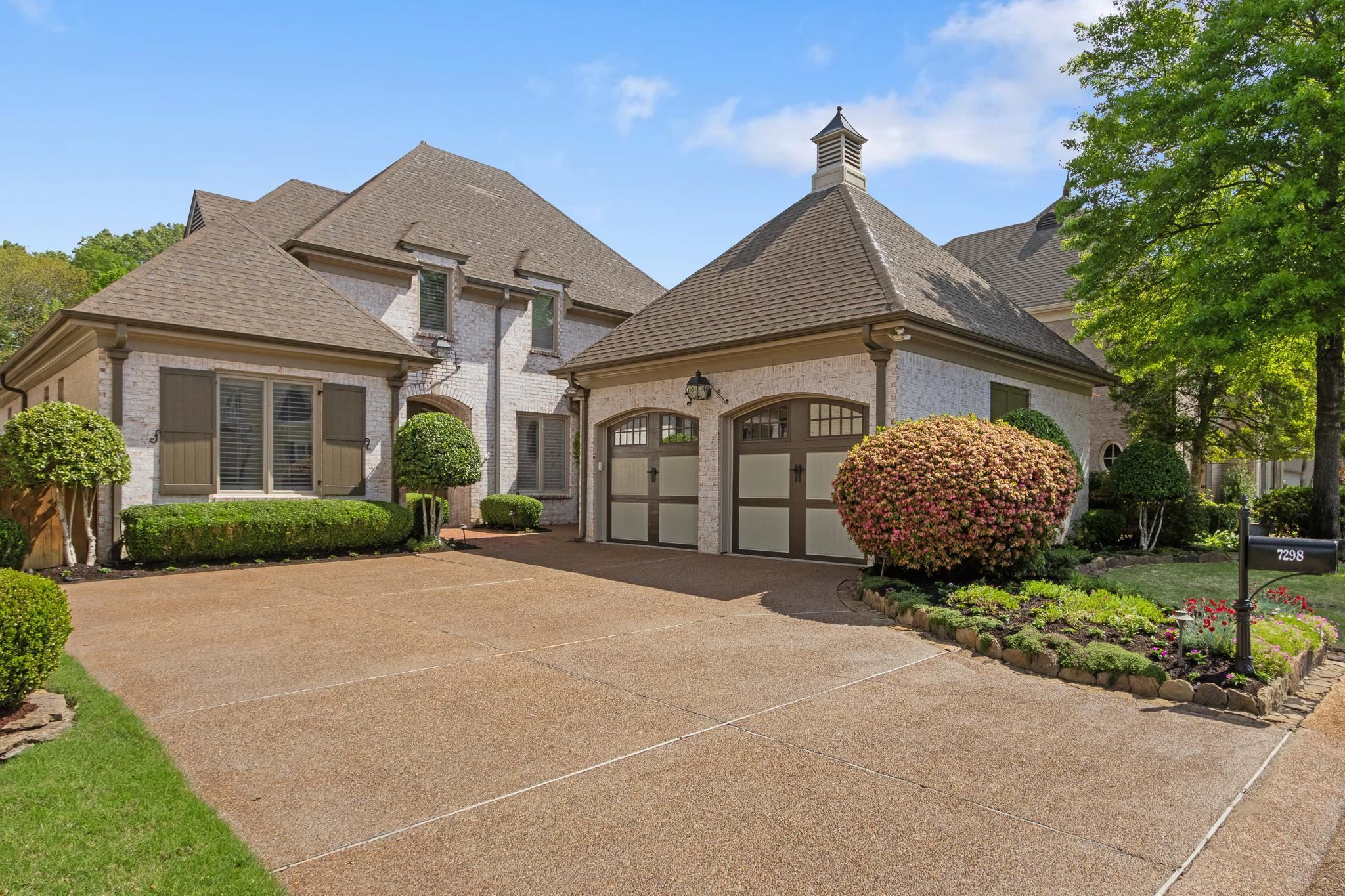 Germantown, Tennessee, 38138, United States, 3 Bedrooms Bedrooms, ,4 BathroomsBathrooms,Residential,For Sale,1794087